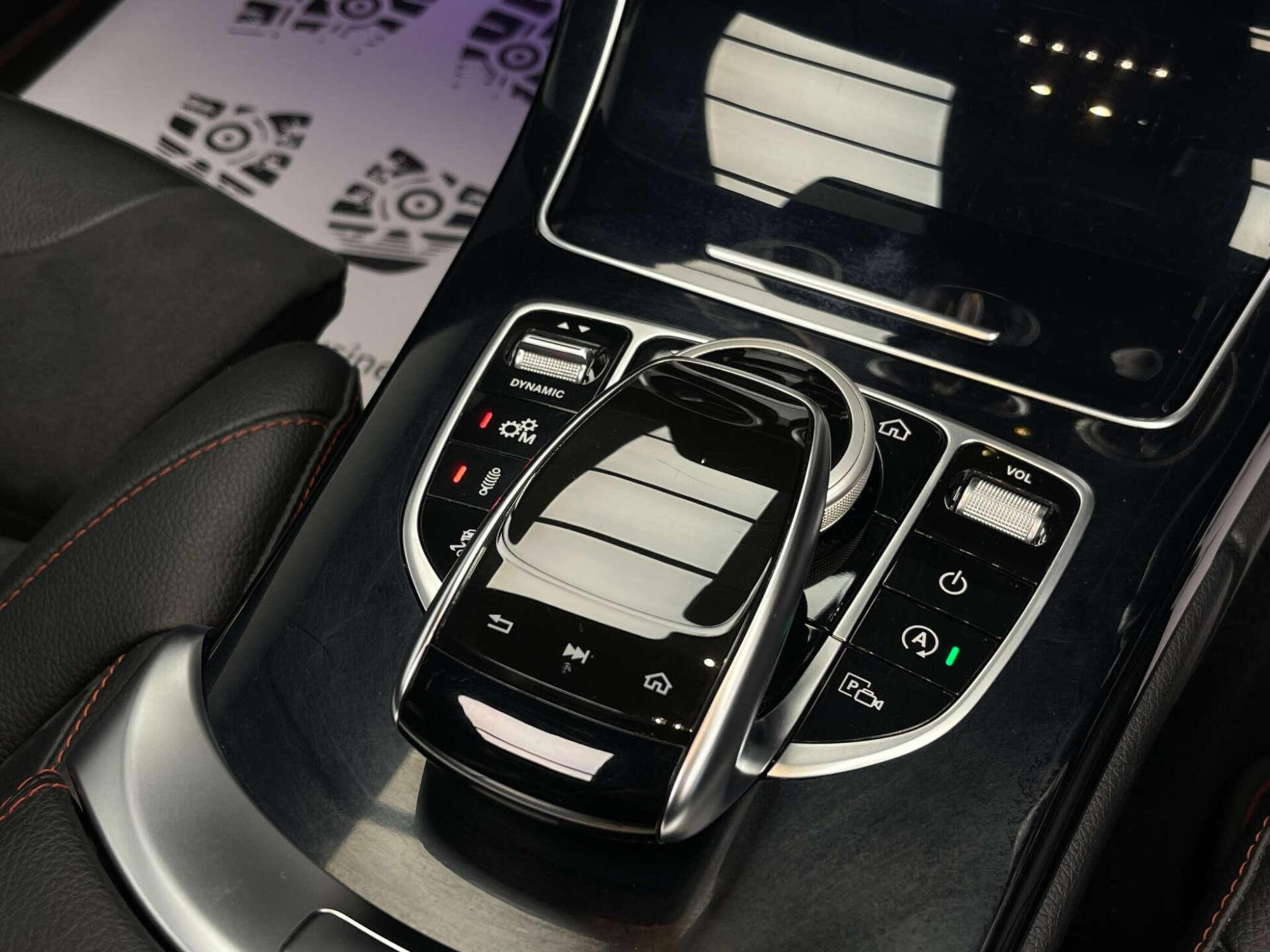 2019 Mercedes-Benz C-CLASS image 24