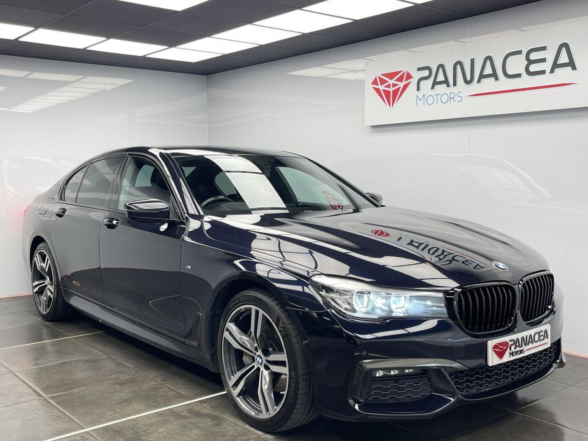 BMW 7 SERIES