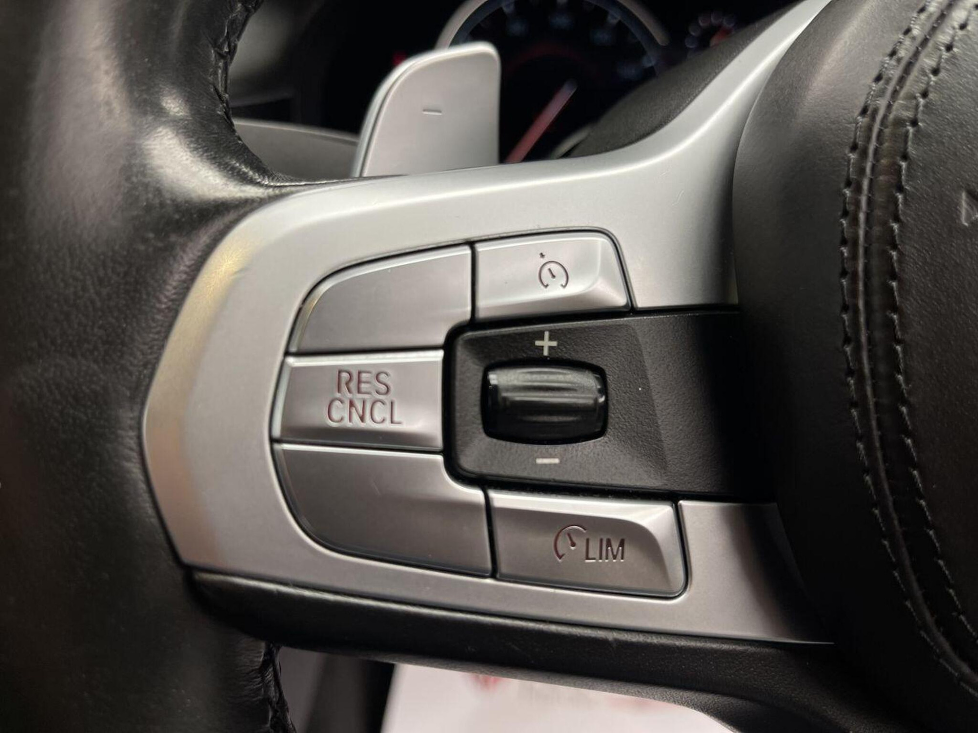 2018 BMW 7 SERIES image 19