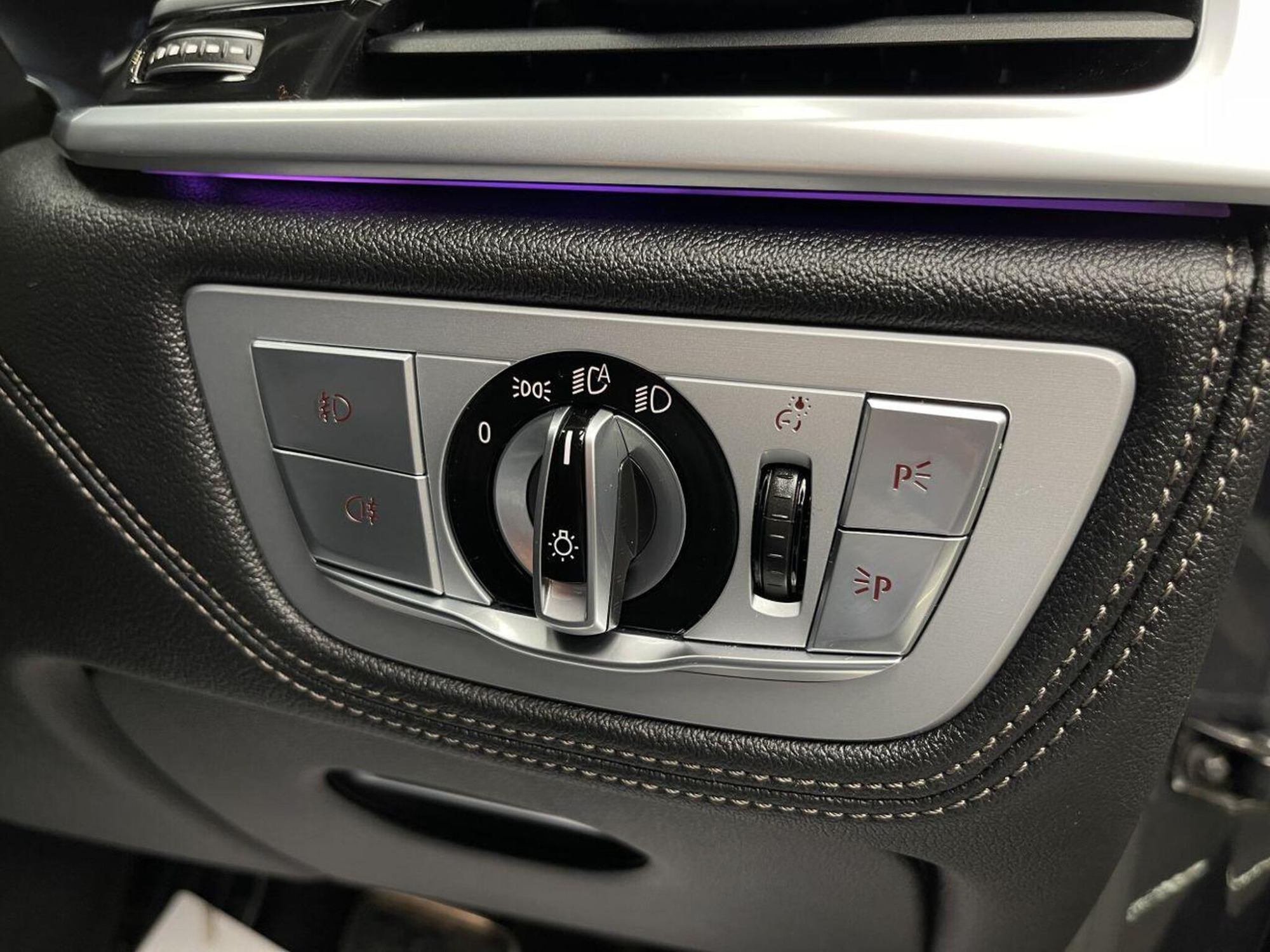 2018 BMW 7 SERIES image 17