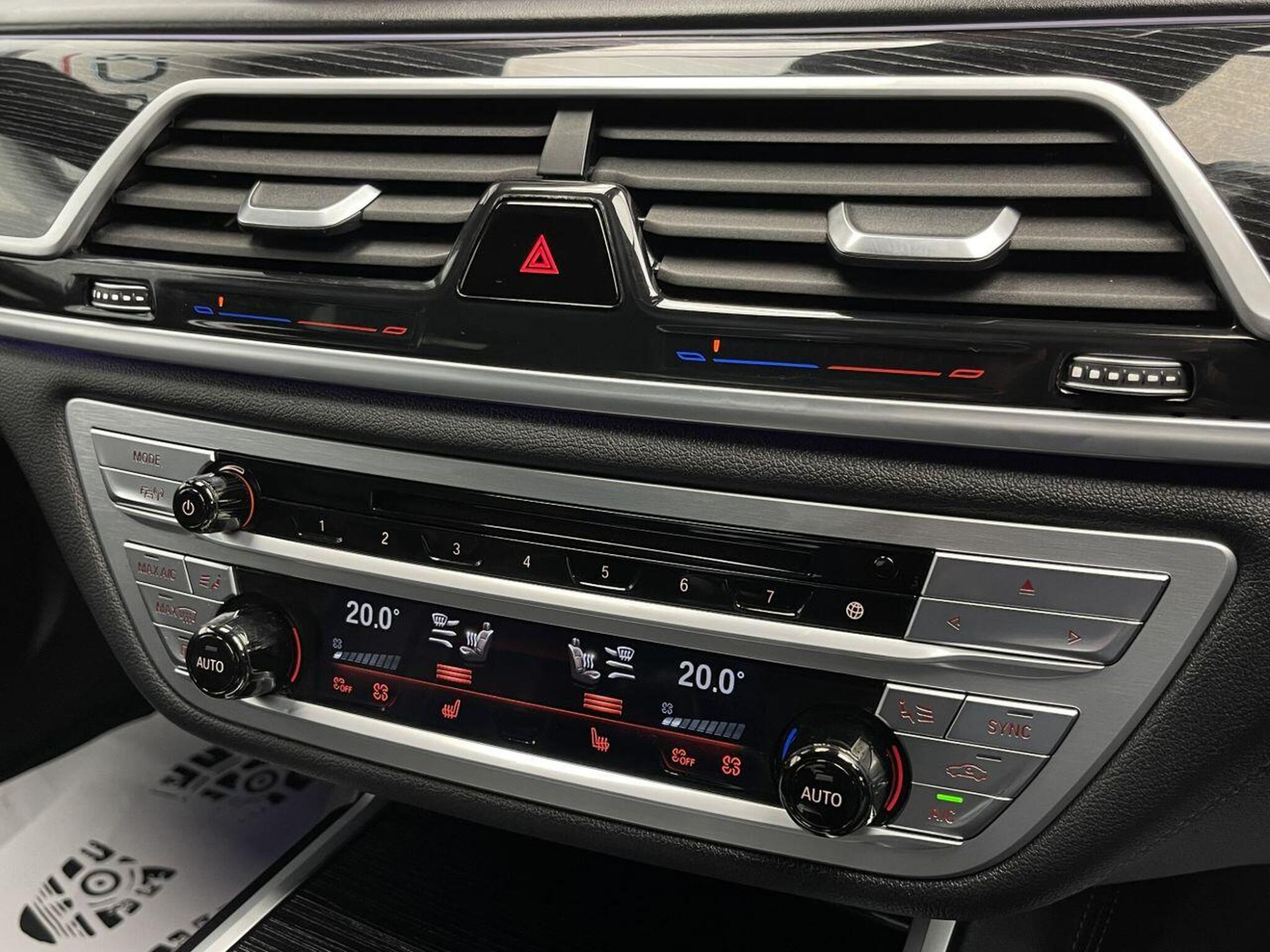 2018 BMW 7 SERIES image 21