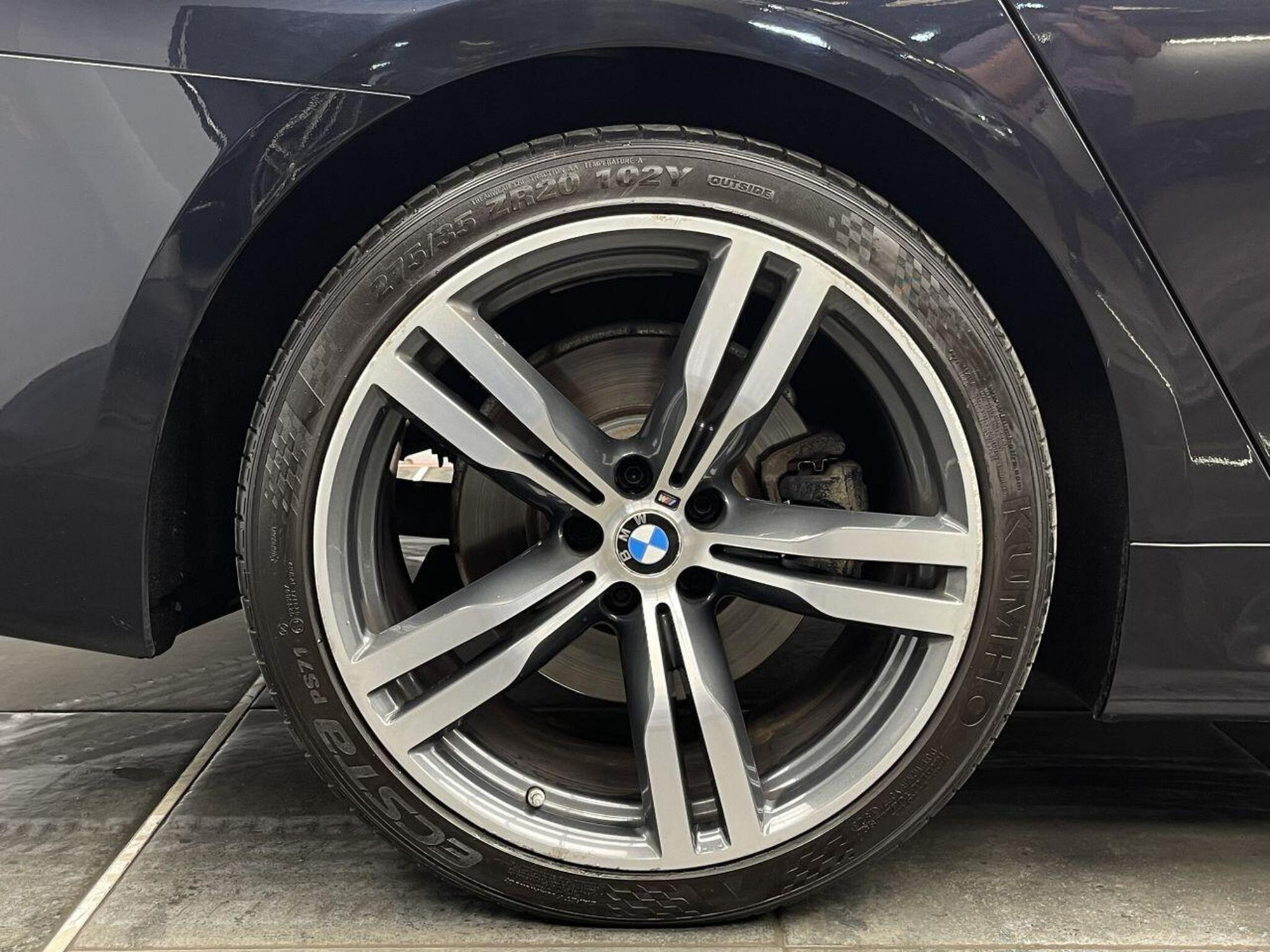 2018 BMW 7 SERIES image 32