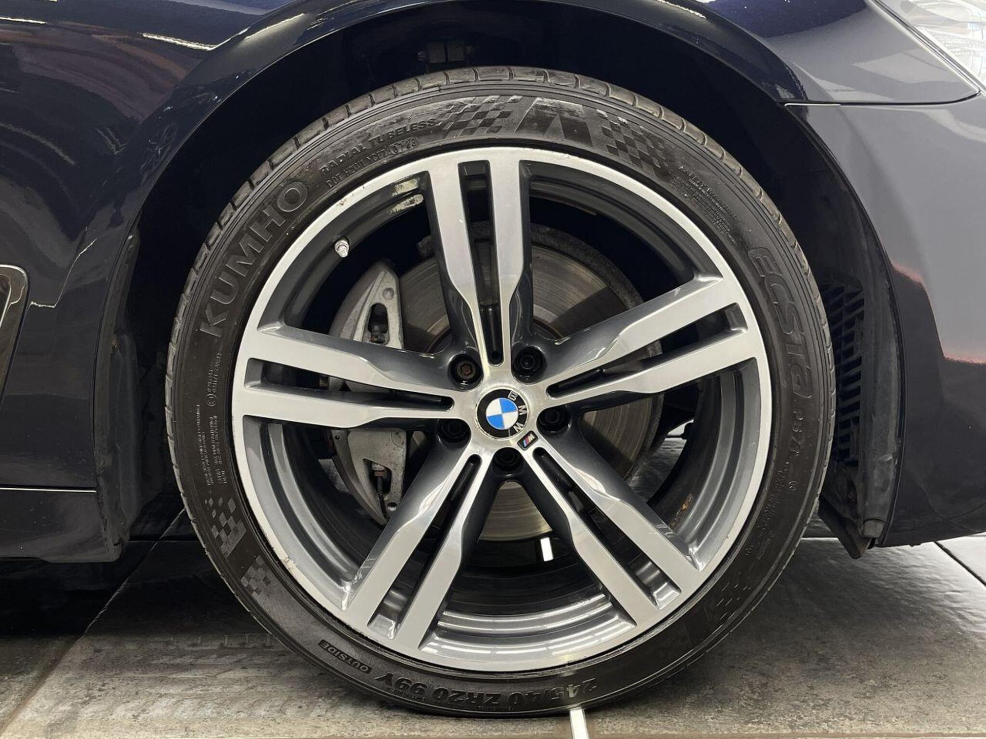 2018 BMW 7 SERIES image 33