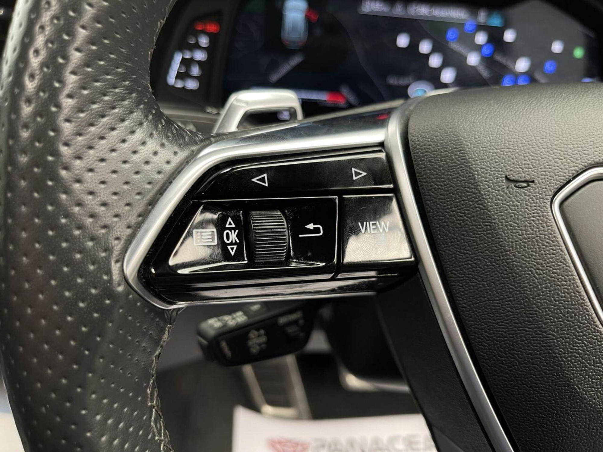 2021 Audi RS6 AVANT image 27