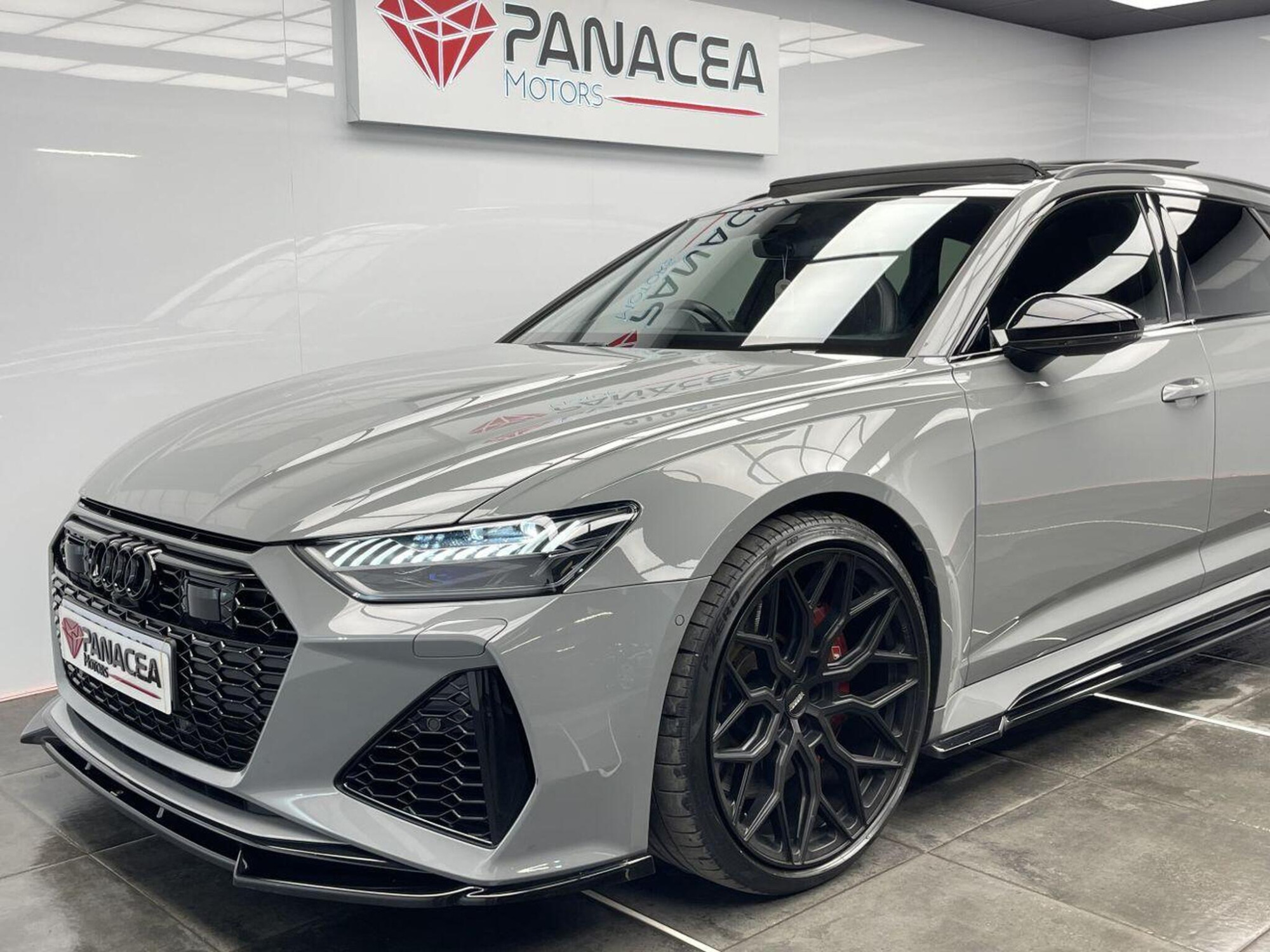 2021 Audi RS6 AVANT image 8