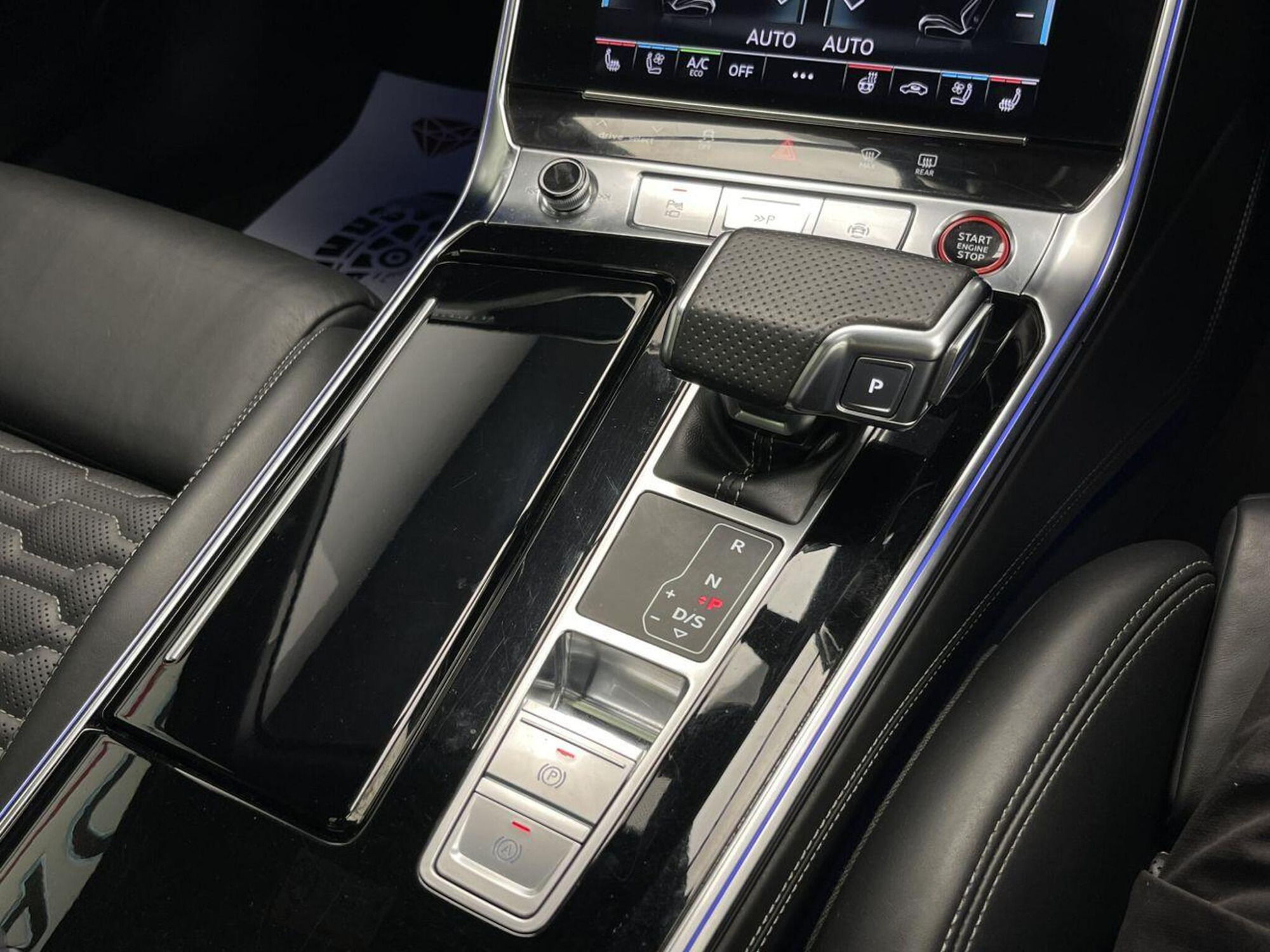 2021 Audi RS6 AVANT image 34