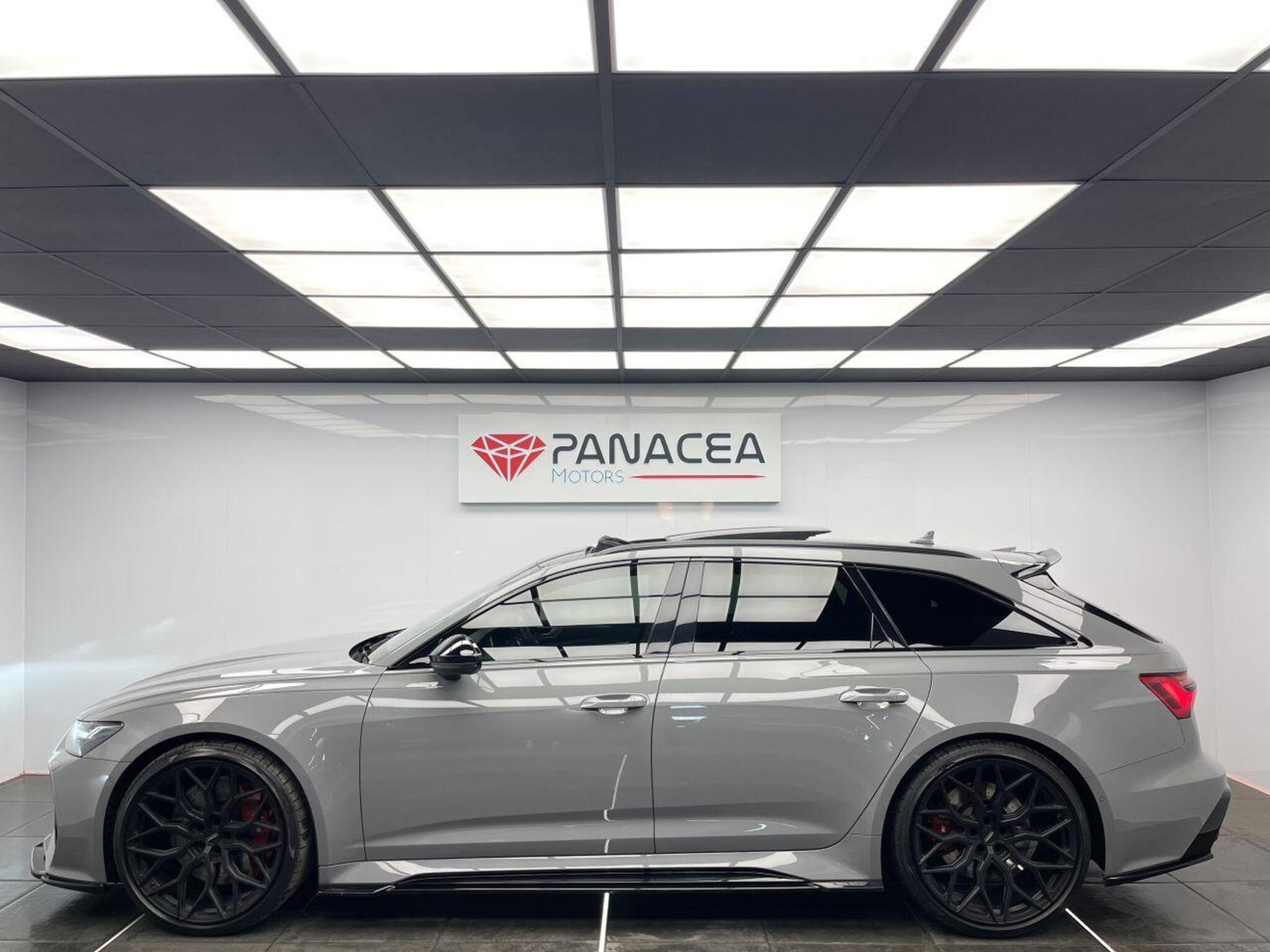 2021 Audi RS6 AVANT image 41