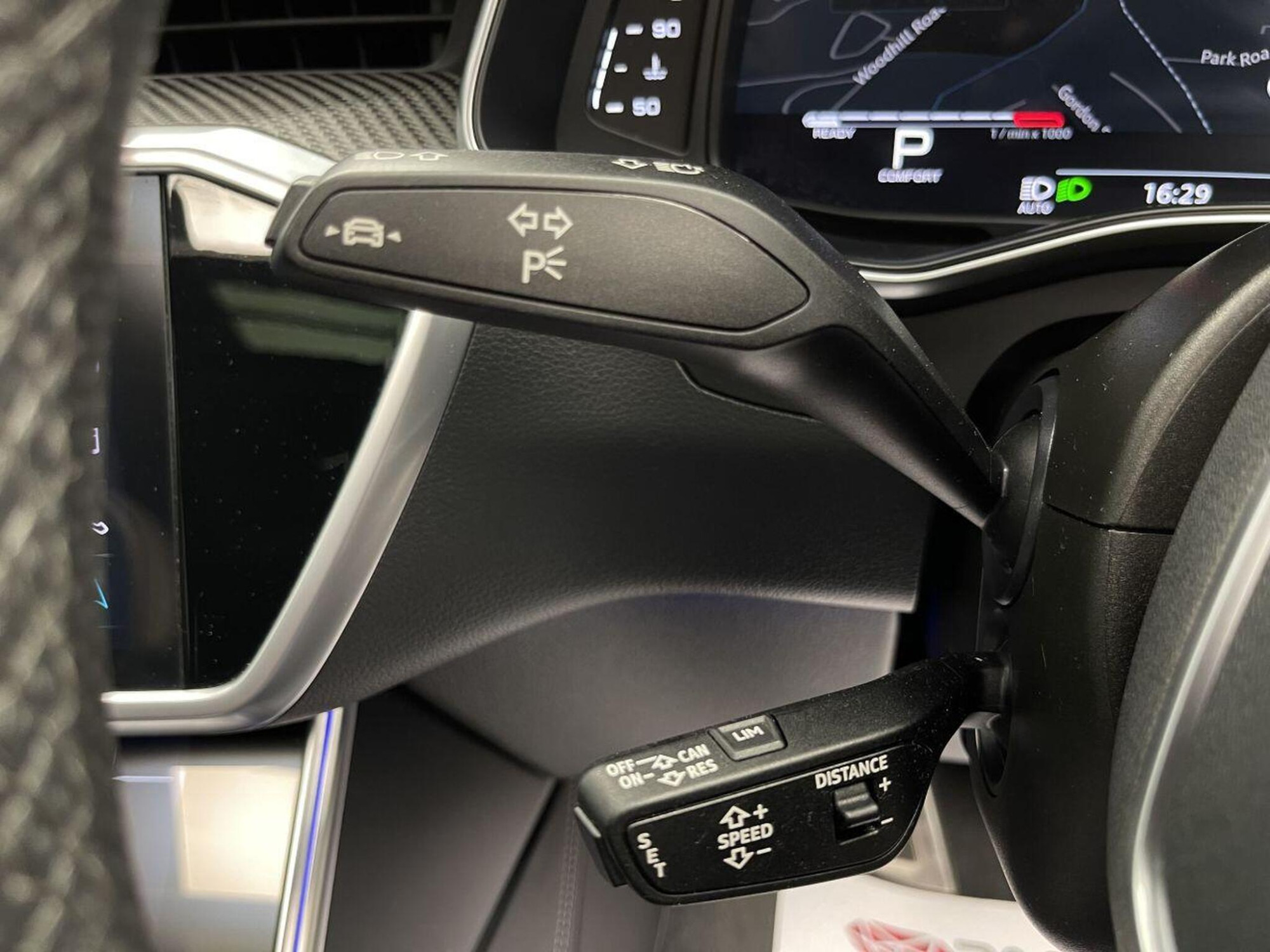 2021 Audi RS6 AVANT image 29