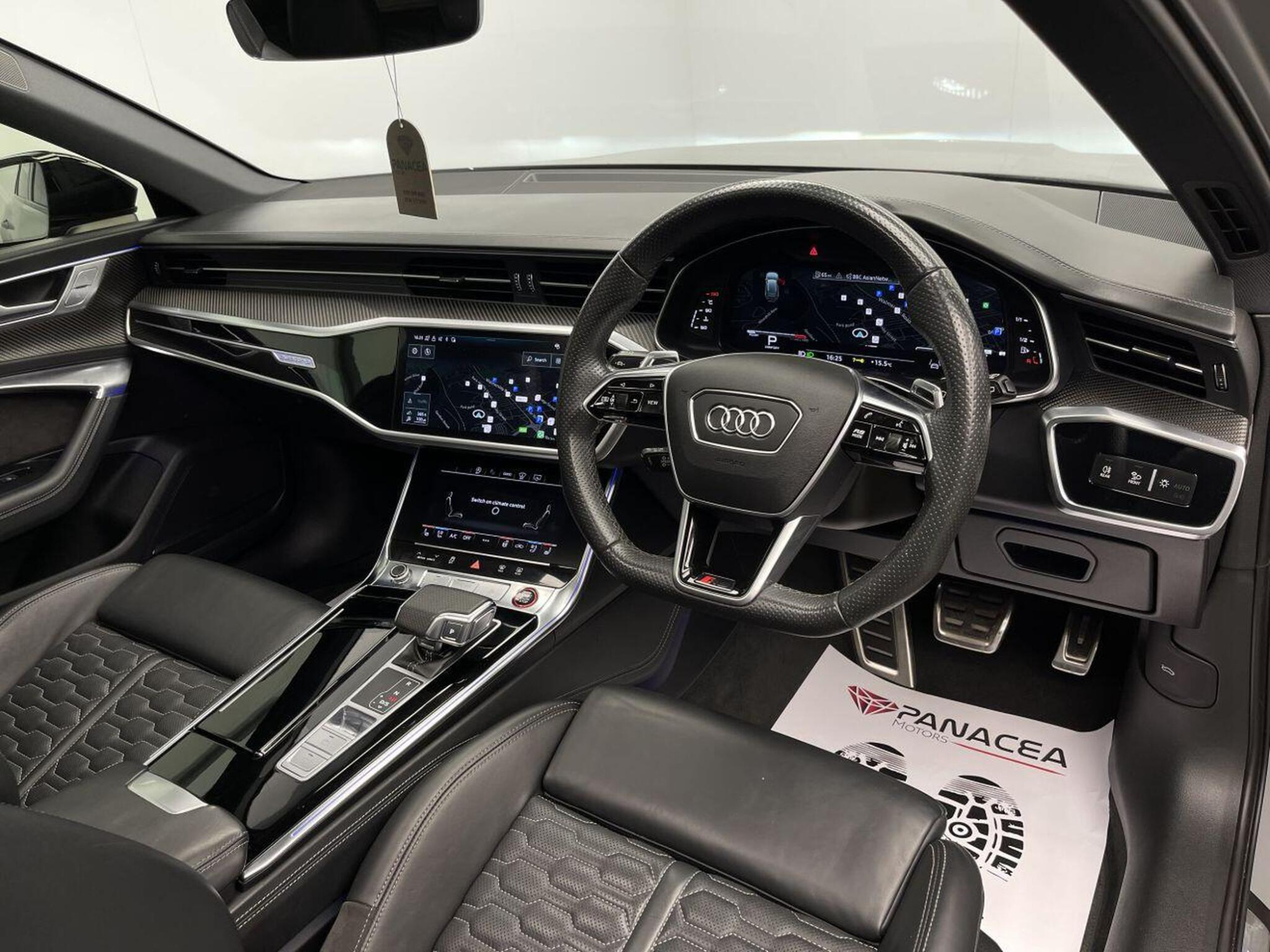 2021 Audi RS6 AVANT image 16