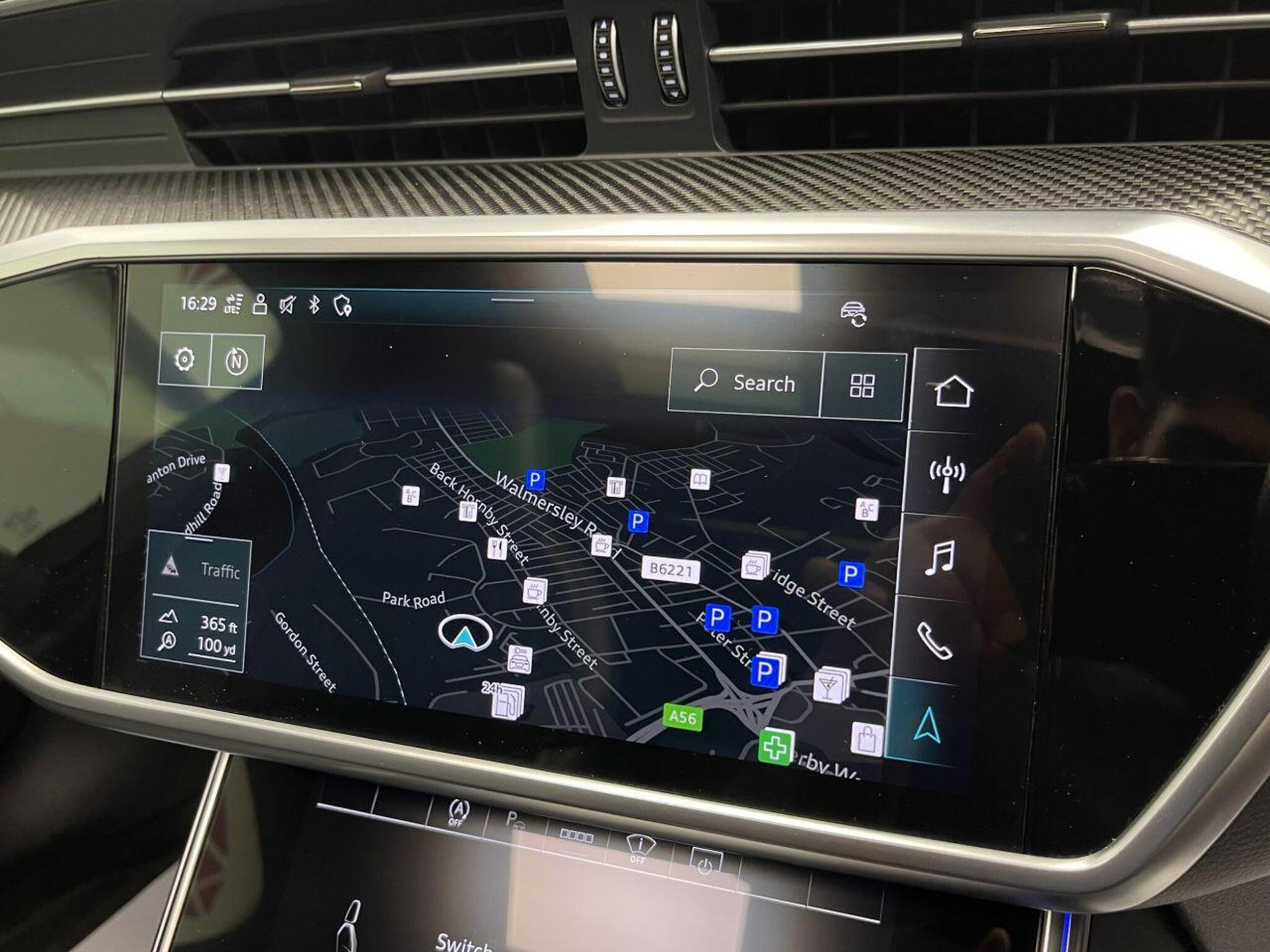 2021 Audi RS6 AVANT image 32
