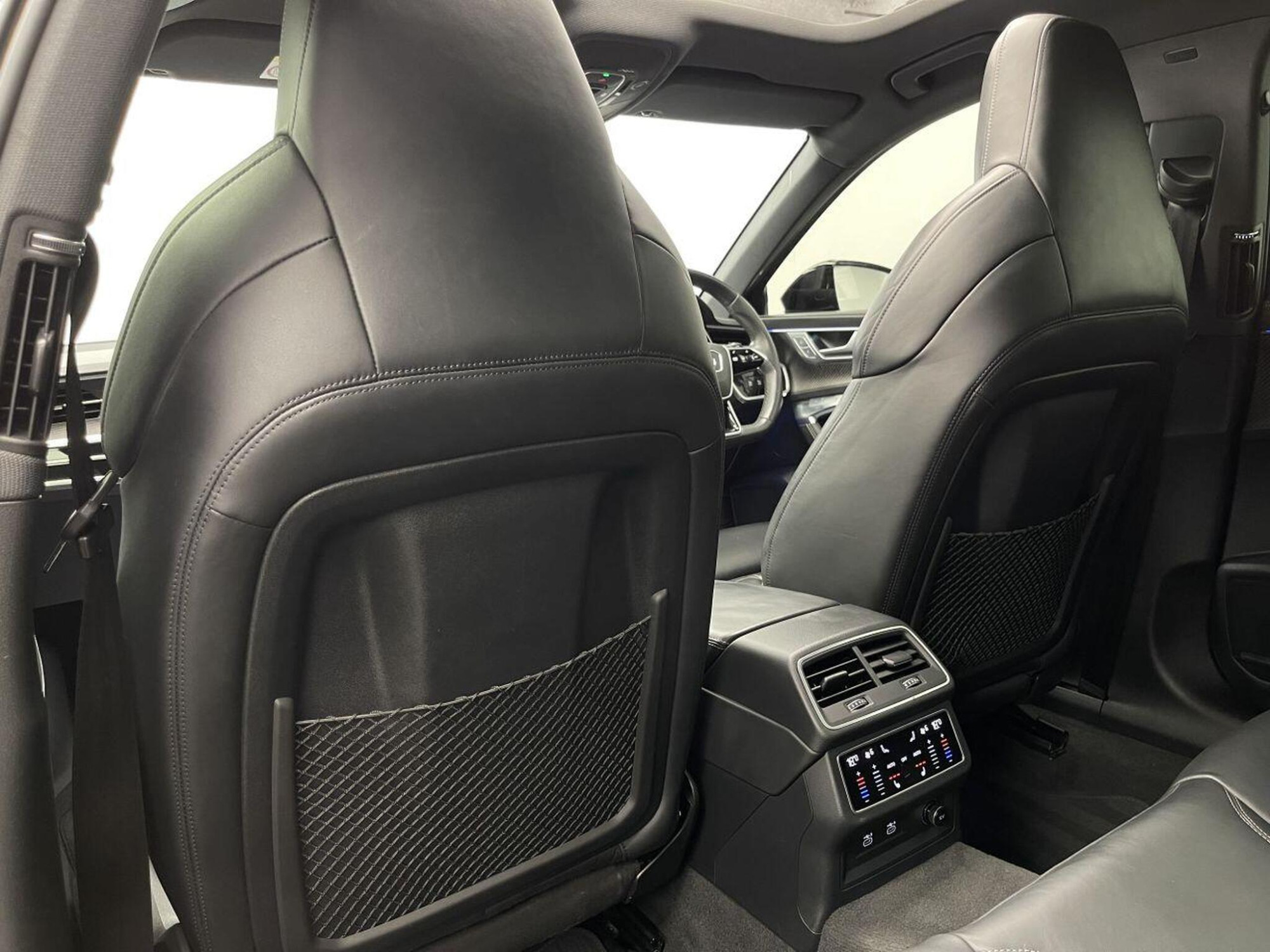 2021 Audi RS6 AVANT image 52