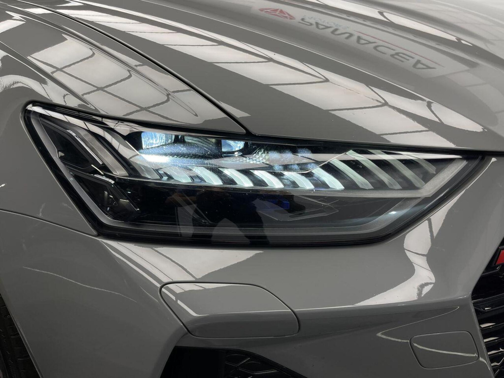 2021 Audi RS6 AVANT image 7