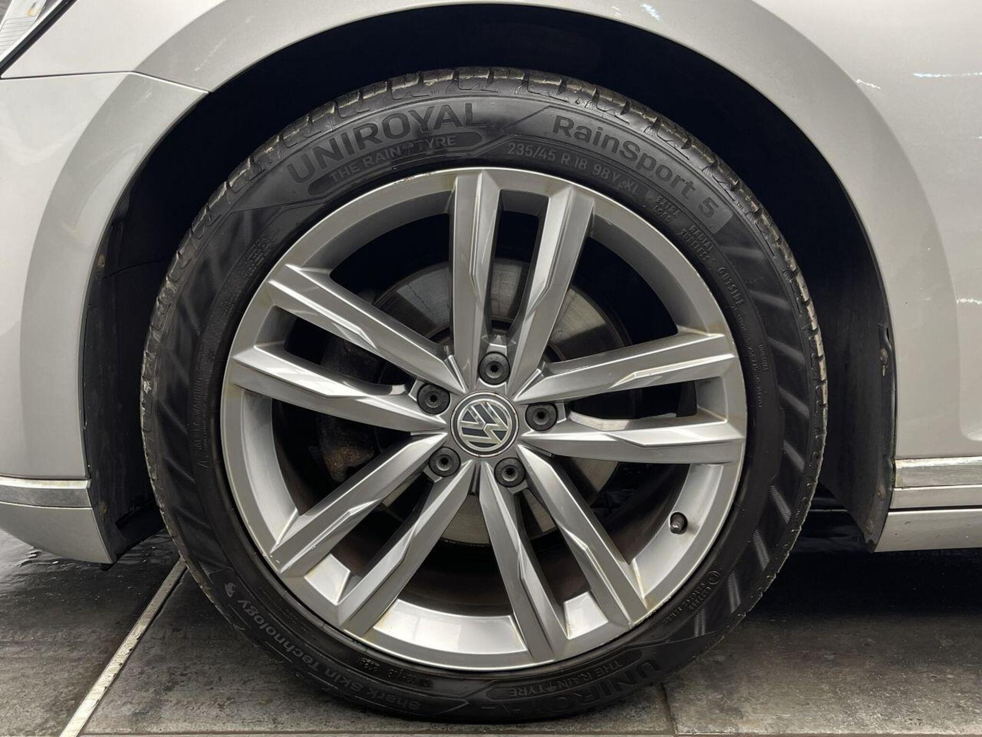 2016 Volkswagen PASSAT image 33