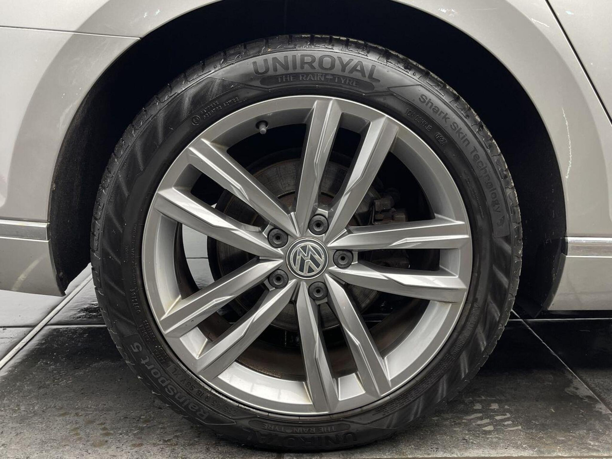 2016 Volkswagen PASSAT image 23
