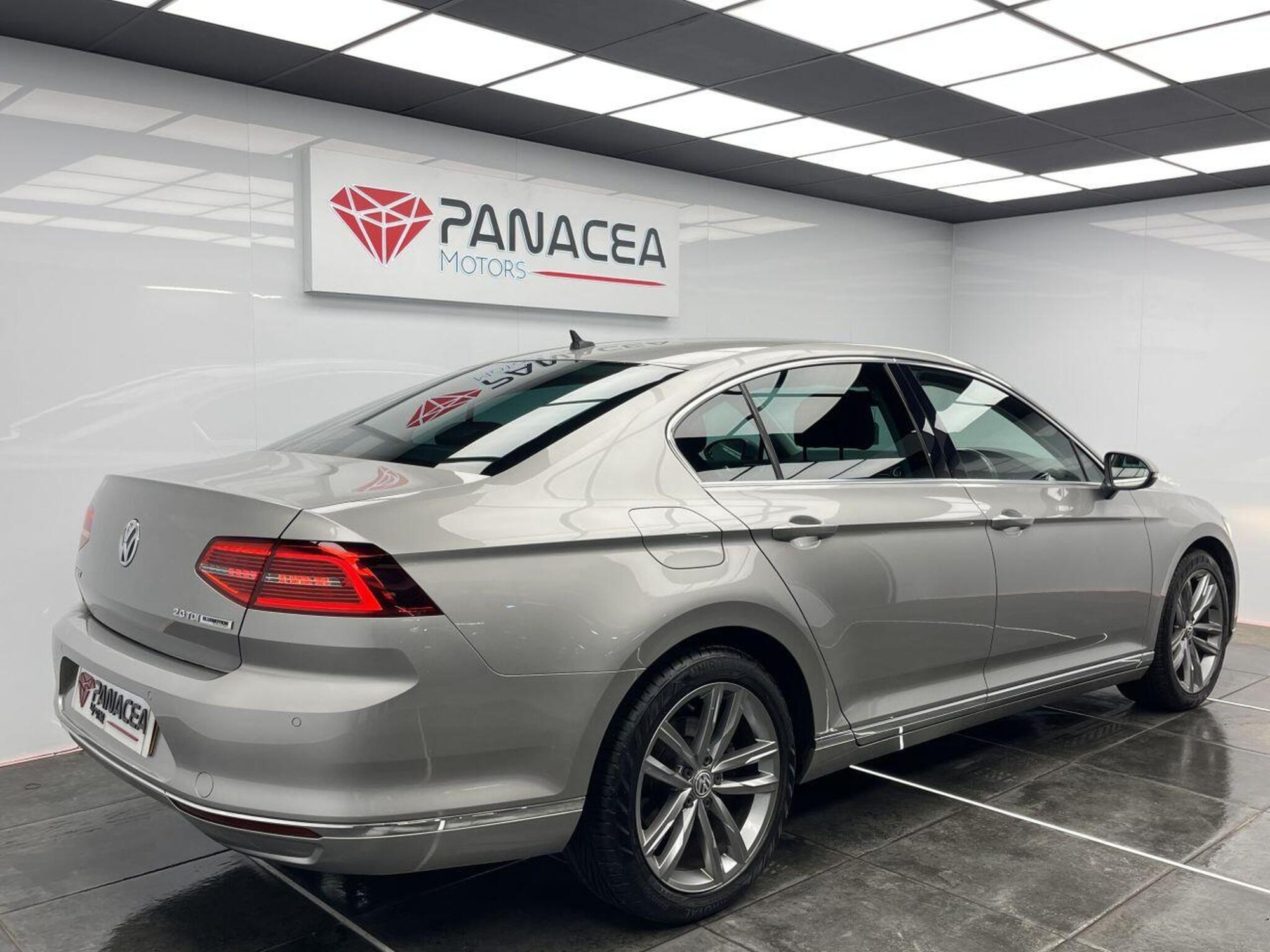 2016 Volkswagen PASSAT image 4