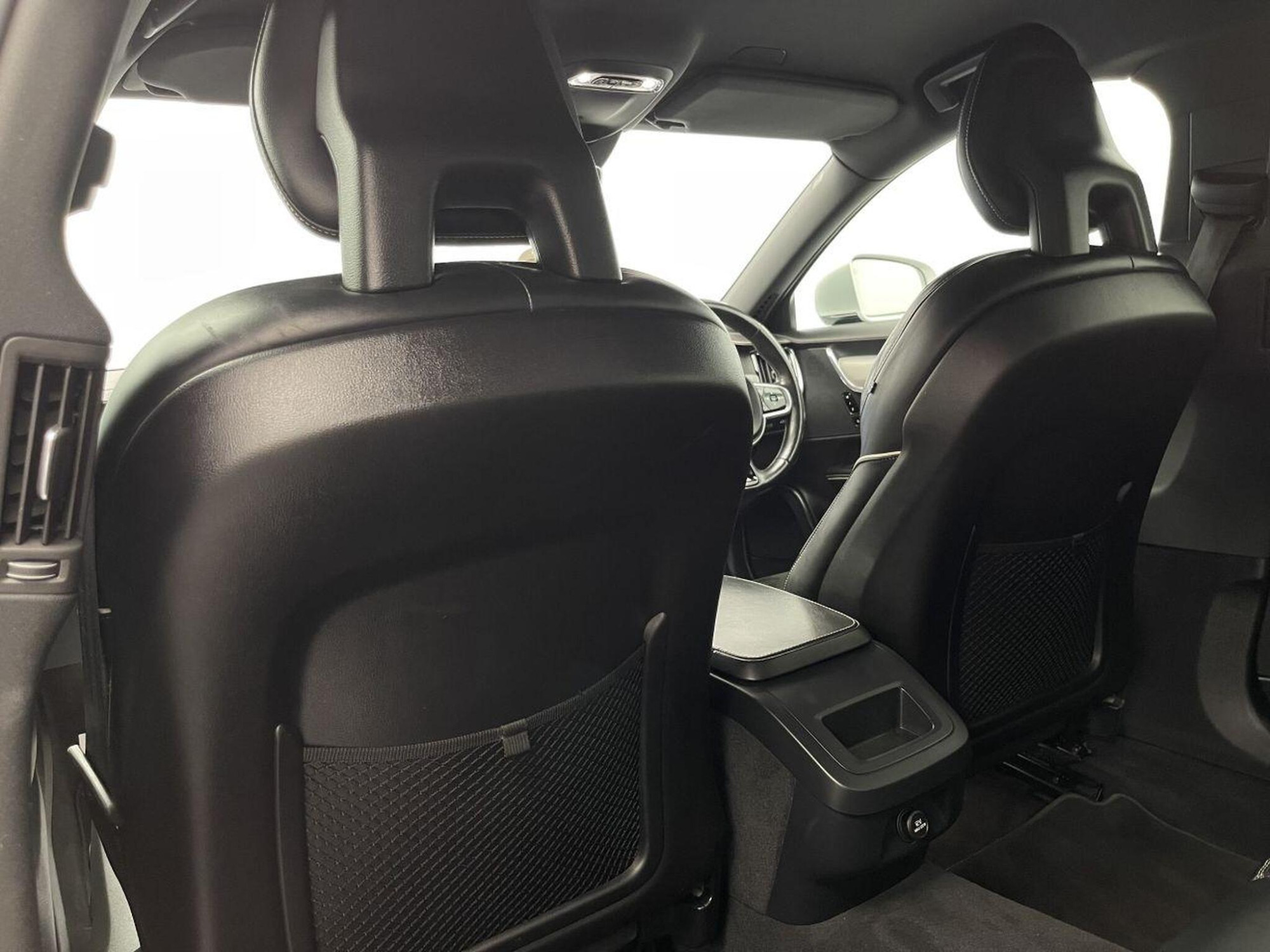 2017 Volvo S90 image 41