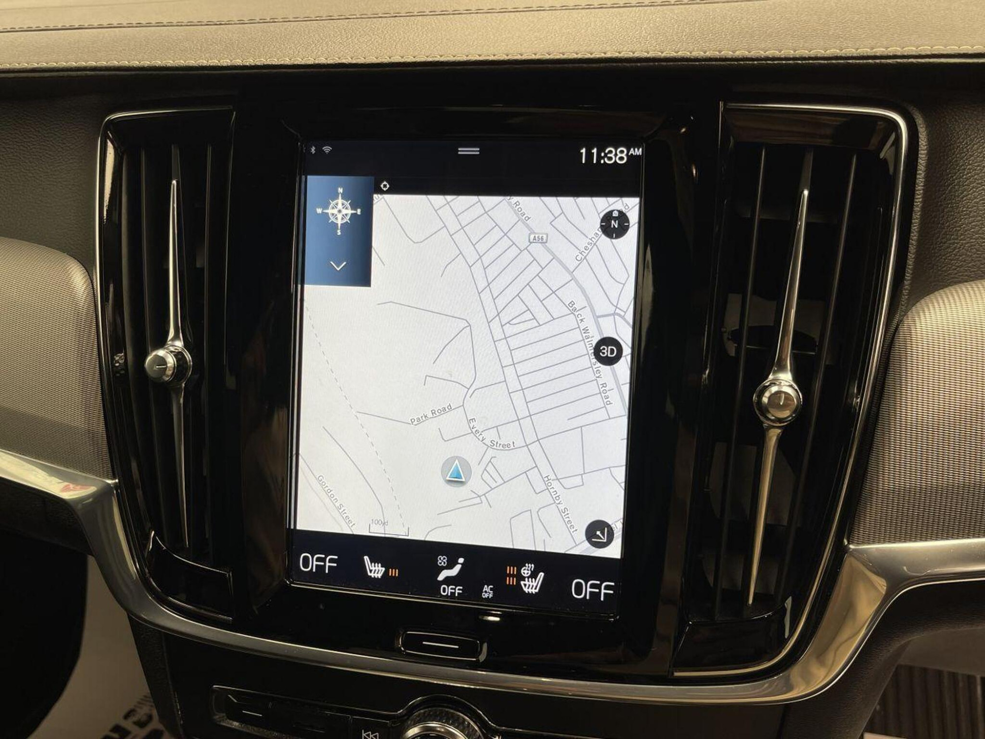 2017 Volvo S90 image 19