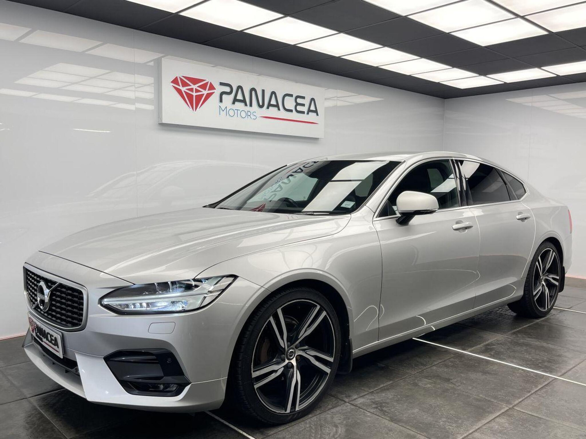 2017 Volvo S90 image 31