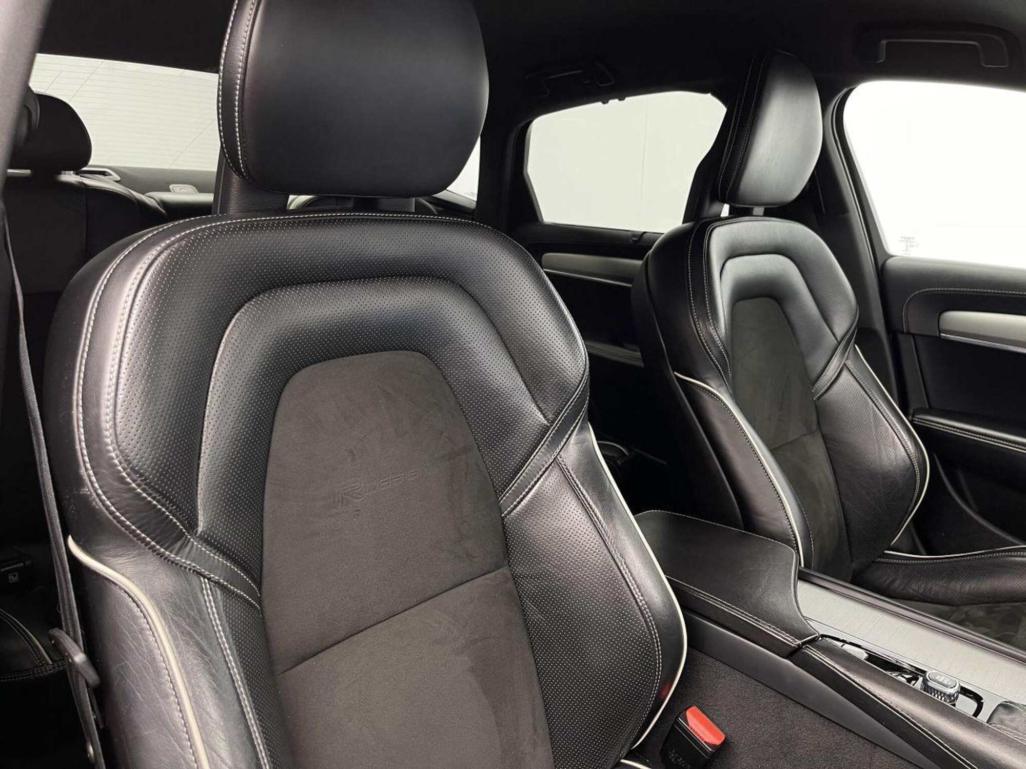 2017 Volvo S90 image 13