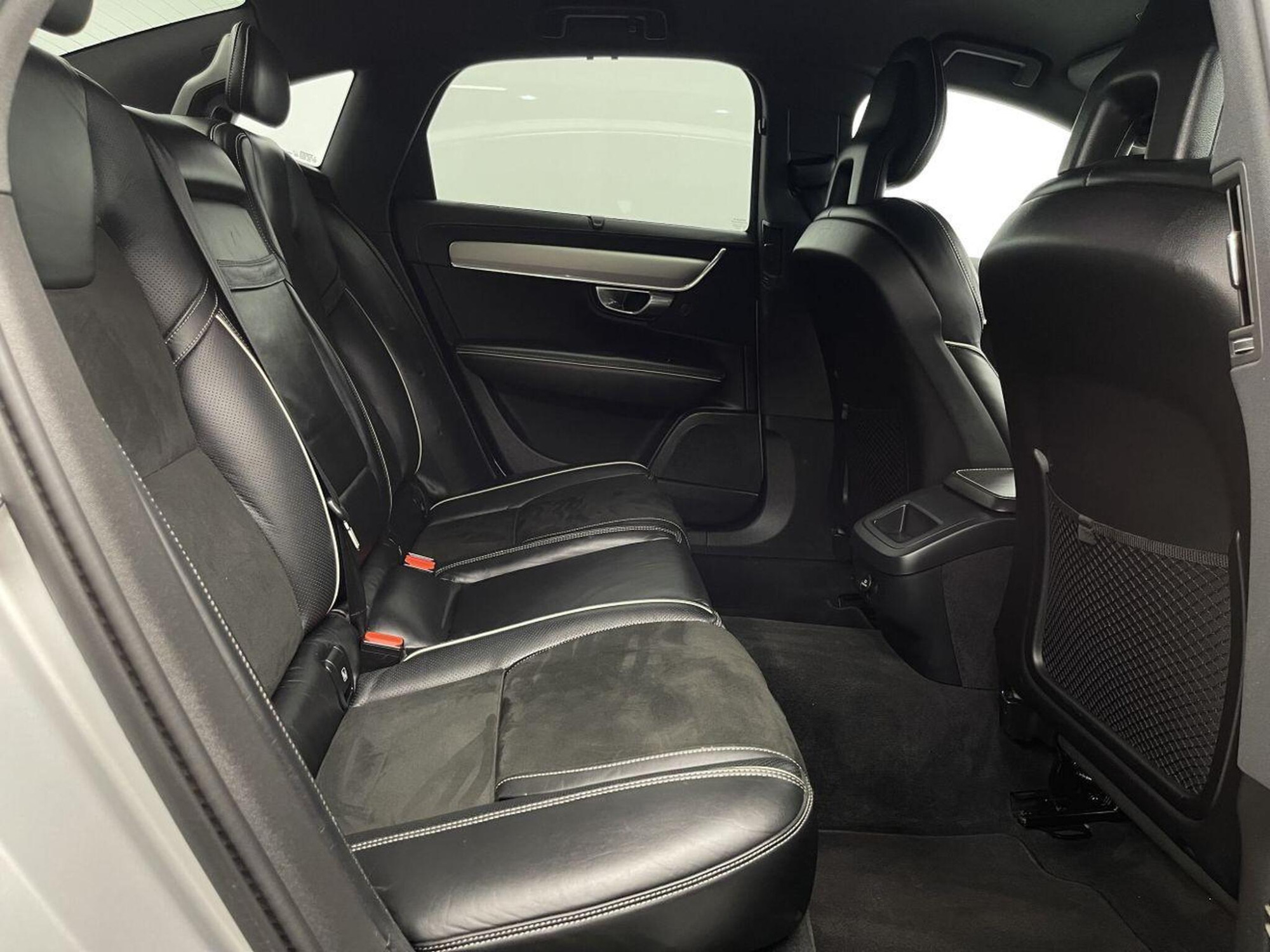 2017 Volvo S90 image 27