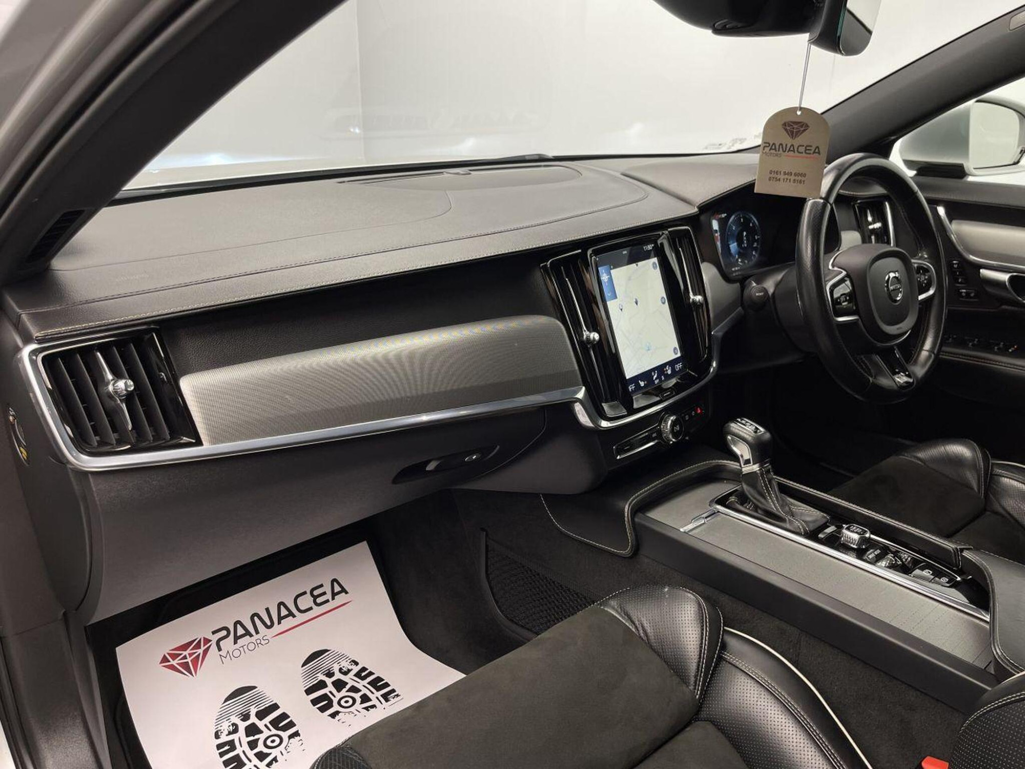 2017 Volvo S90 image 38