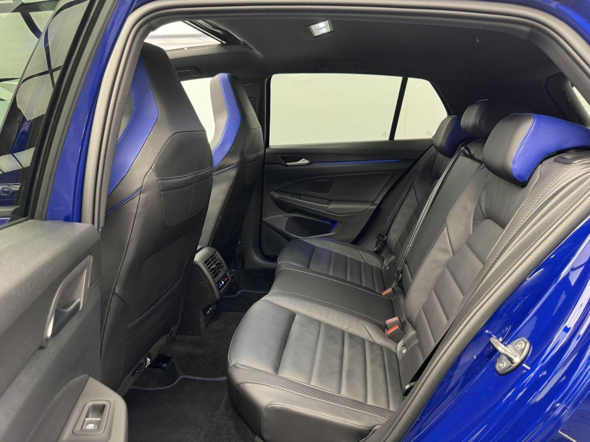 2024 Volkswagen GOLF image 14