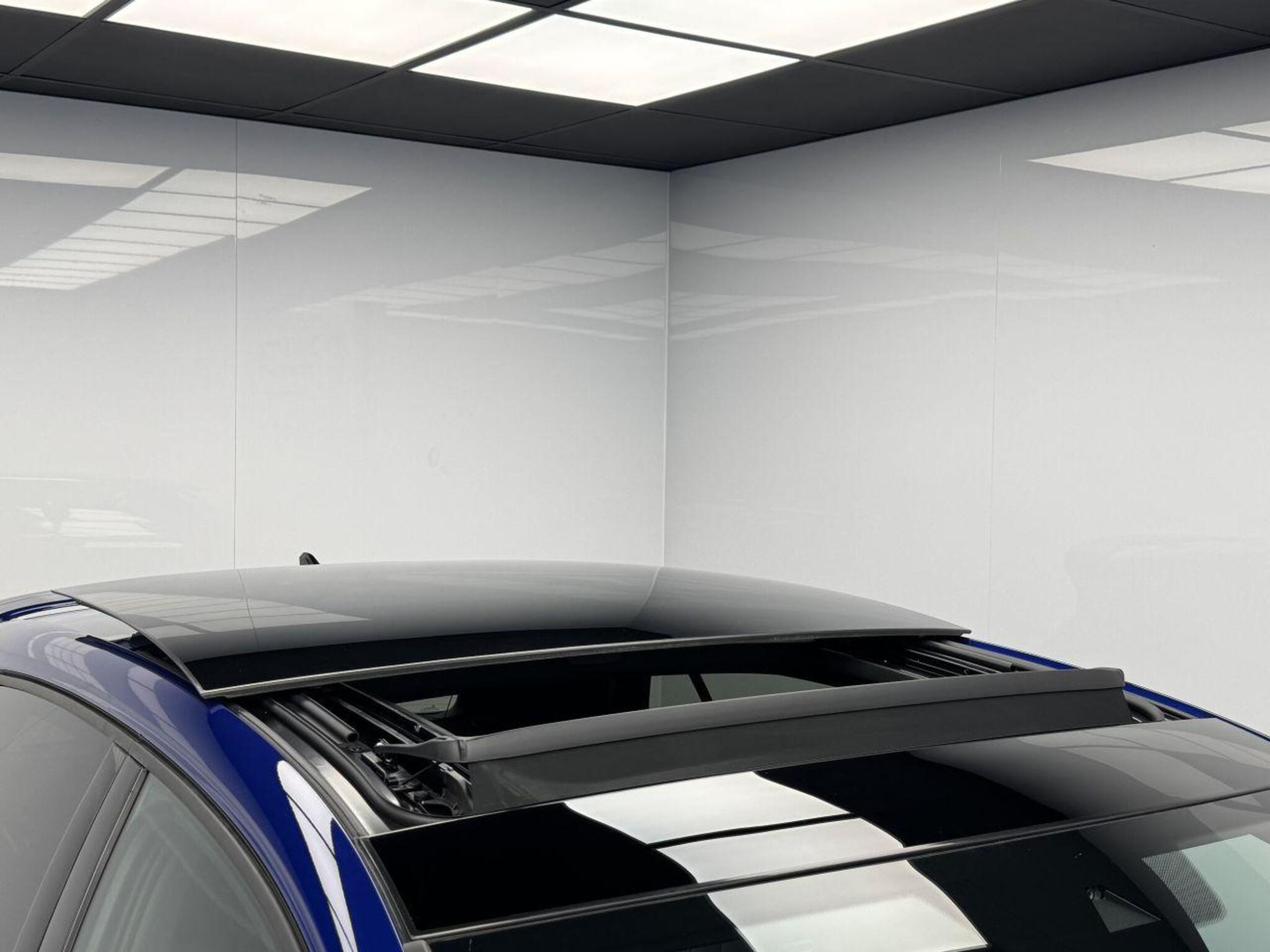 2024 Volkswagen GOLF image 32