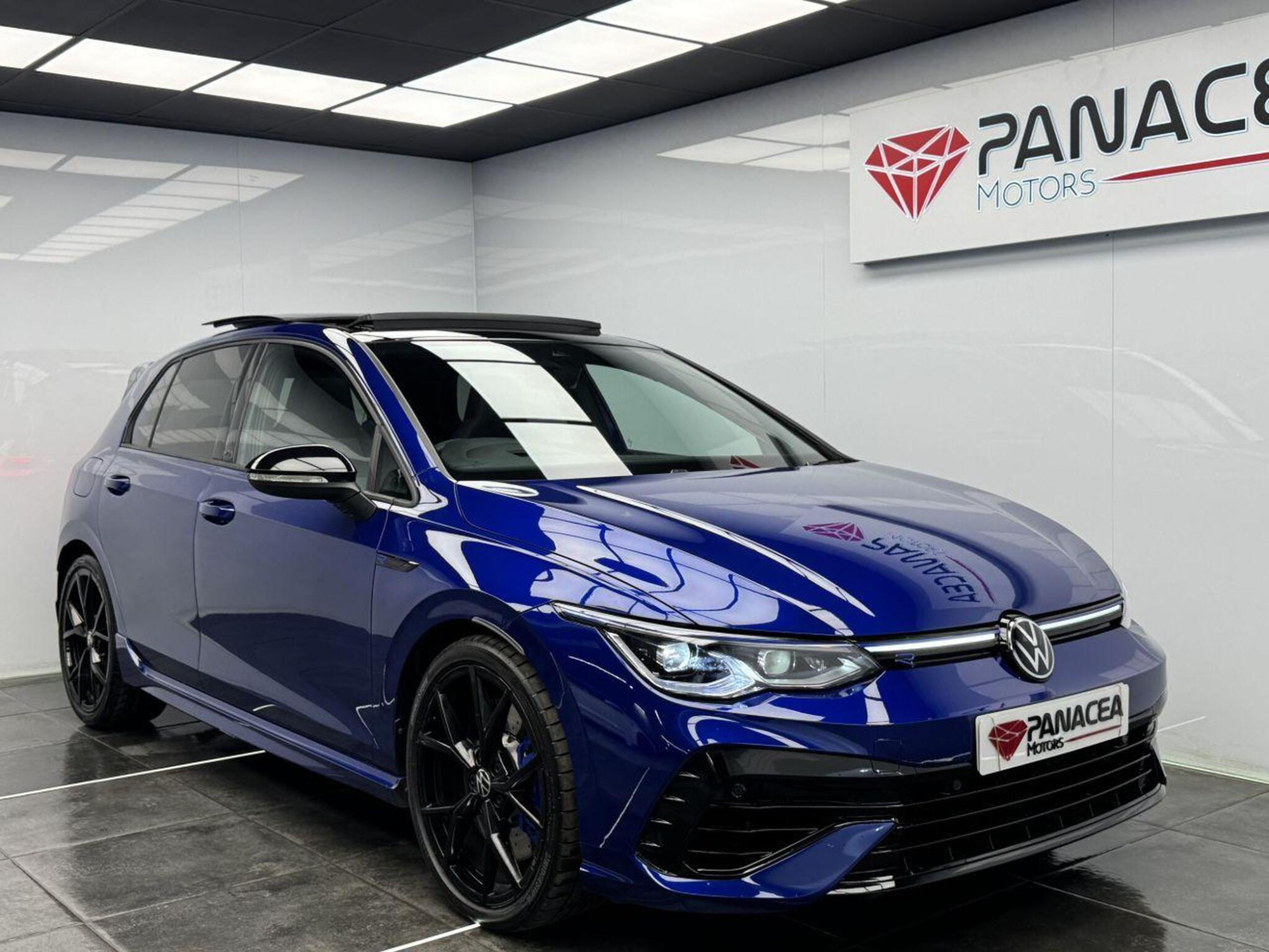2024 Volkswagen GOLF image 40