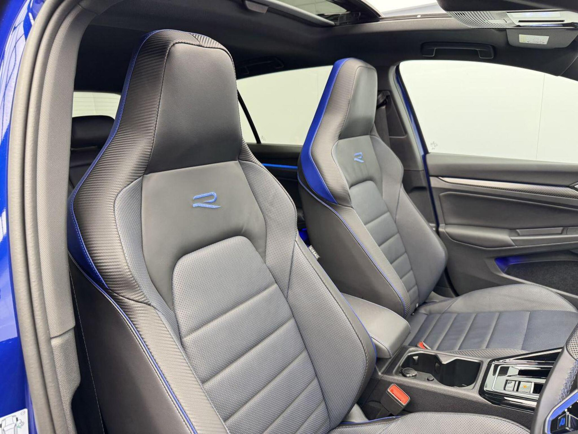 2024 Volkswagen GOLF image 19
