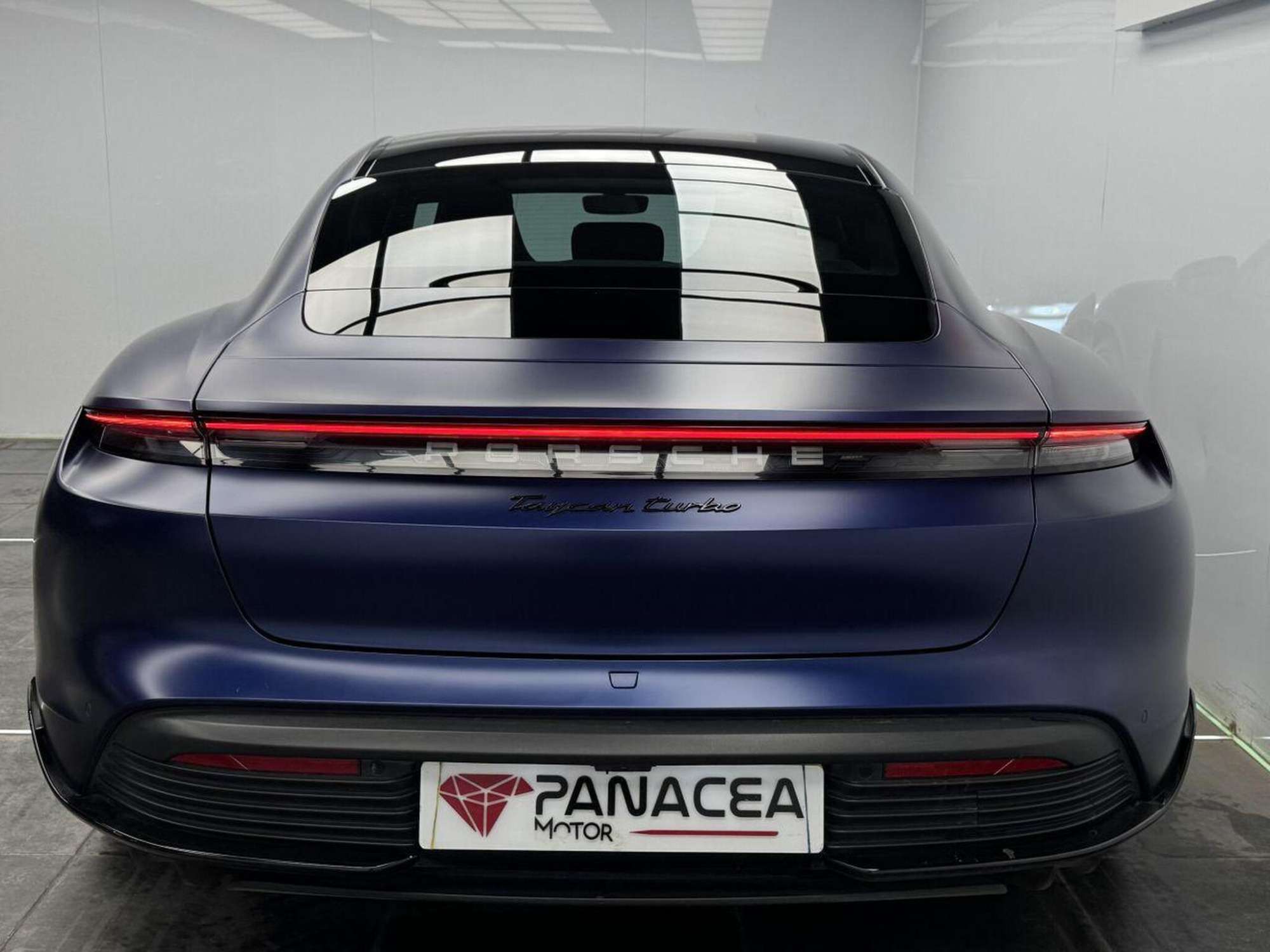 2020 Porsche TAYCAN image 6