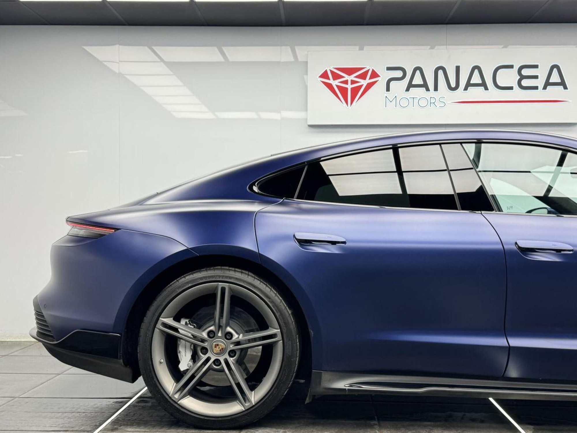 2020 Porsche TAYCAN image 44