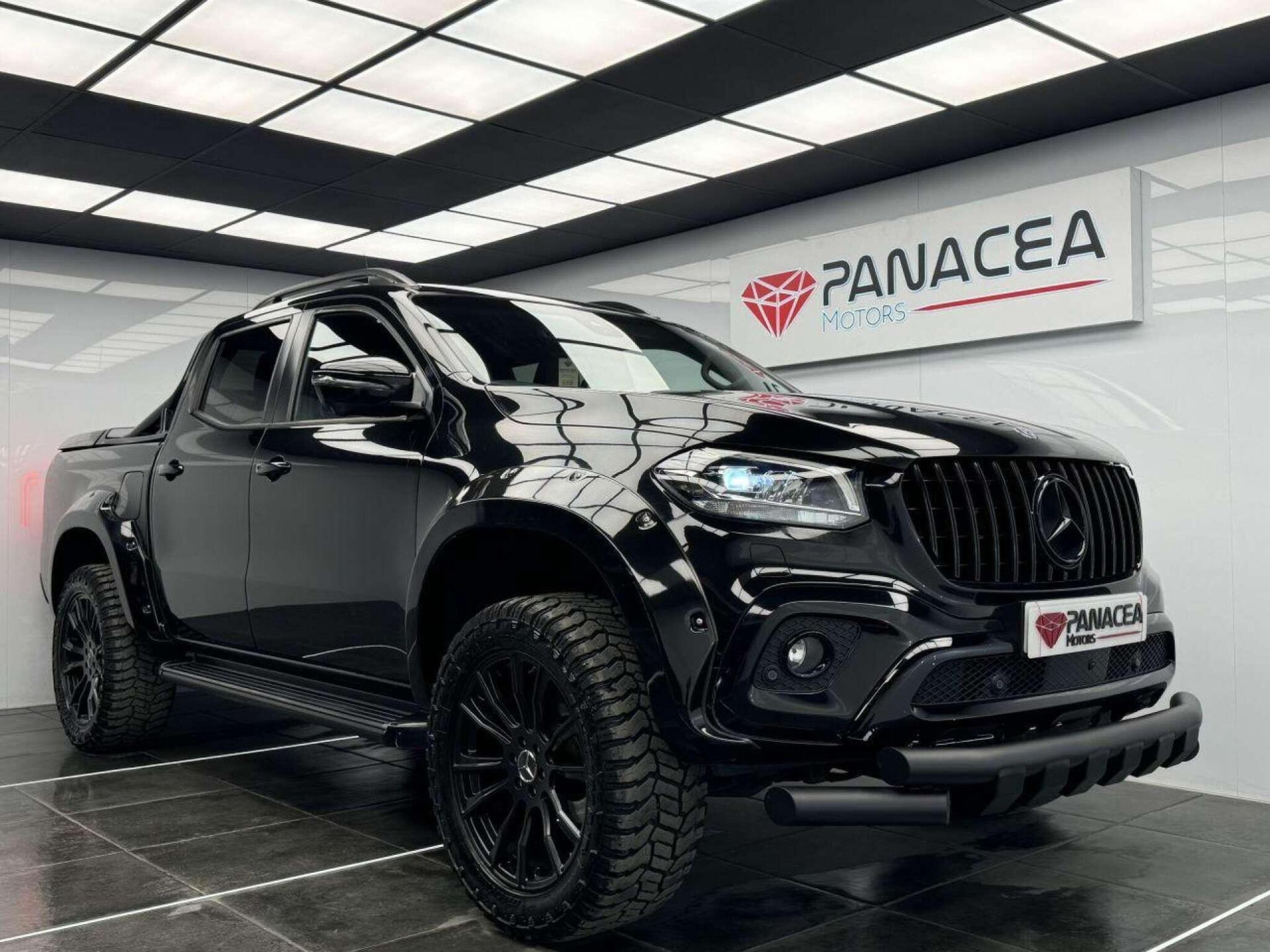 2017 Mercedes-Benz X-CLASS image 2