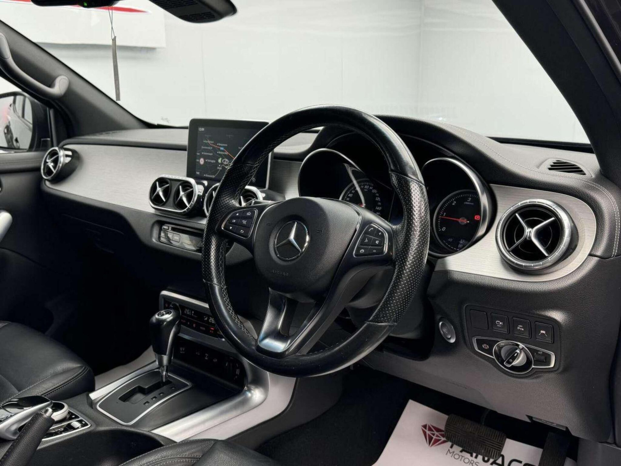 2017 Mercedes-Benz X-CLASS image 38