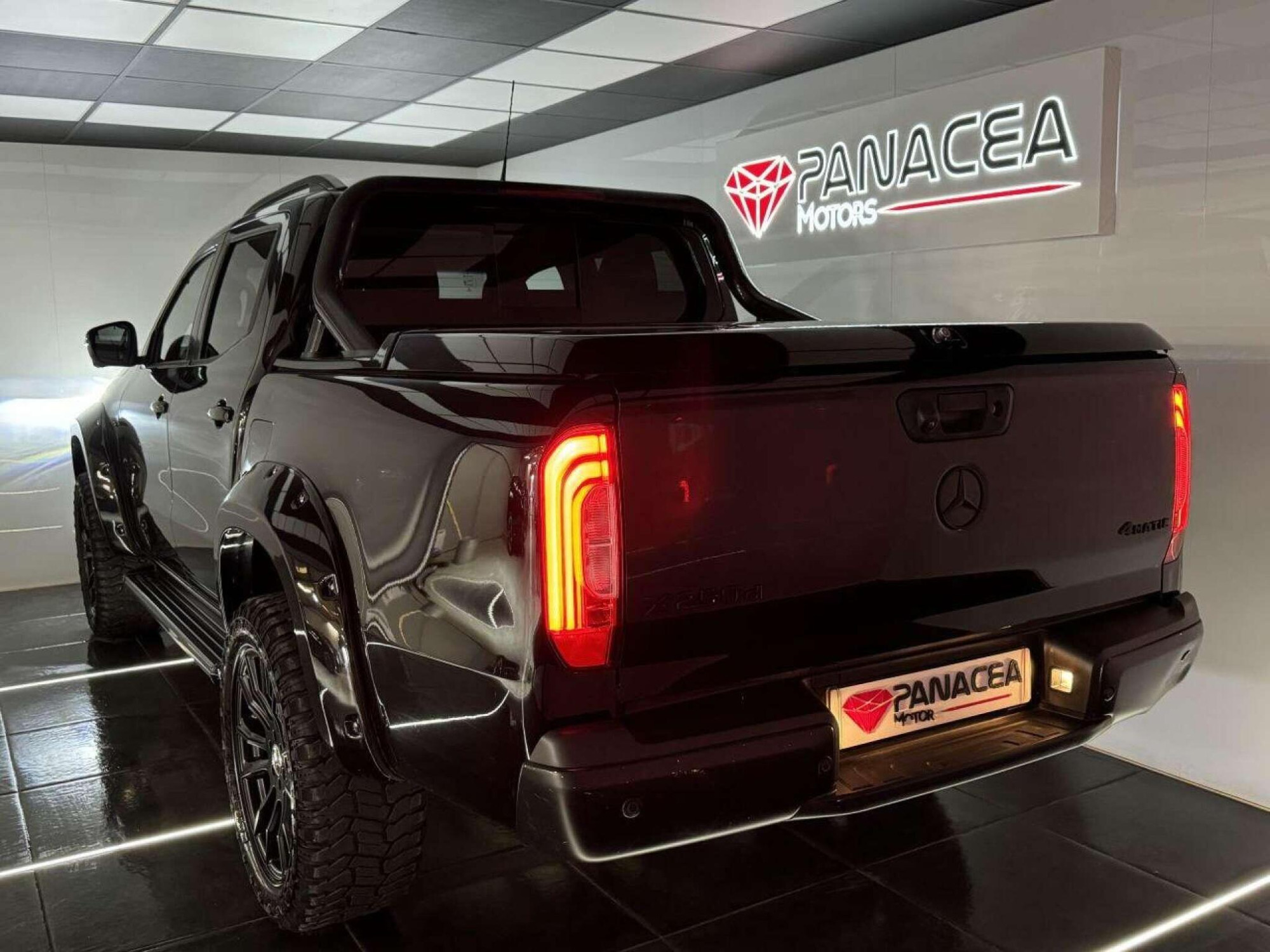 2017 Mercedes-Benz X-CLASS image 11