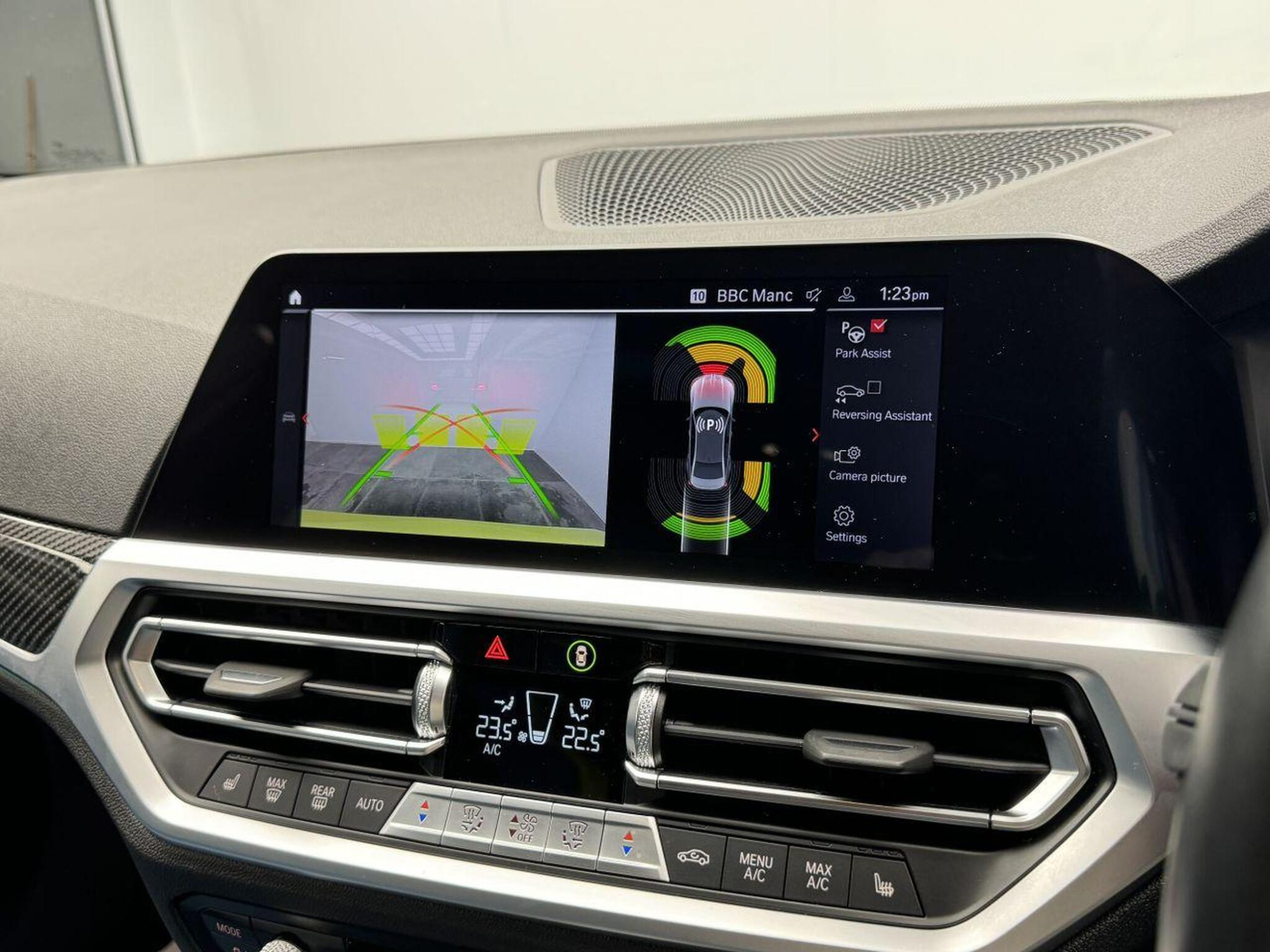 2022 BMW M3 image 25