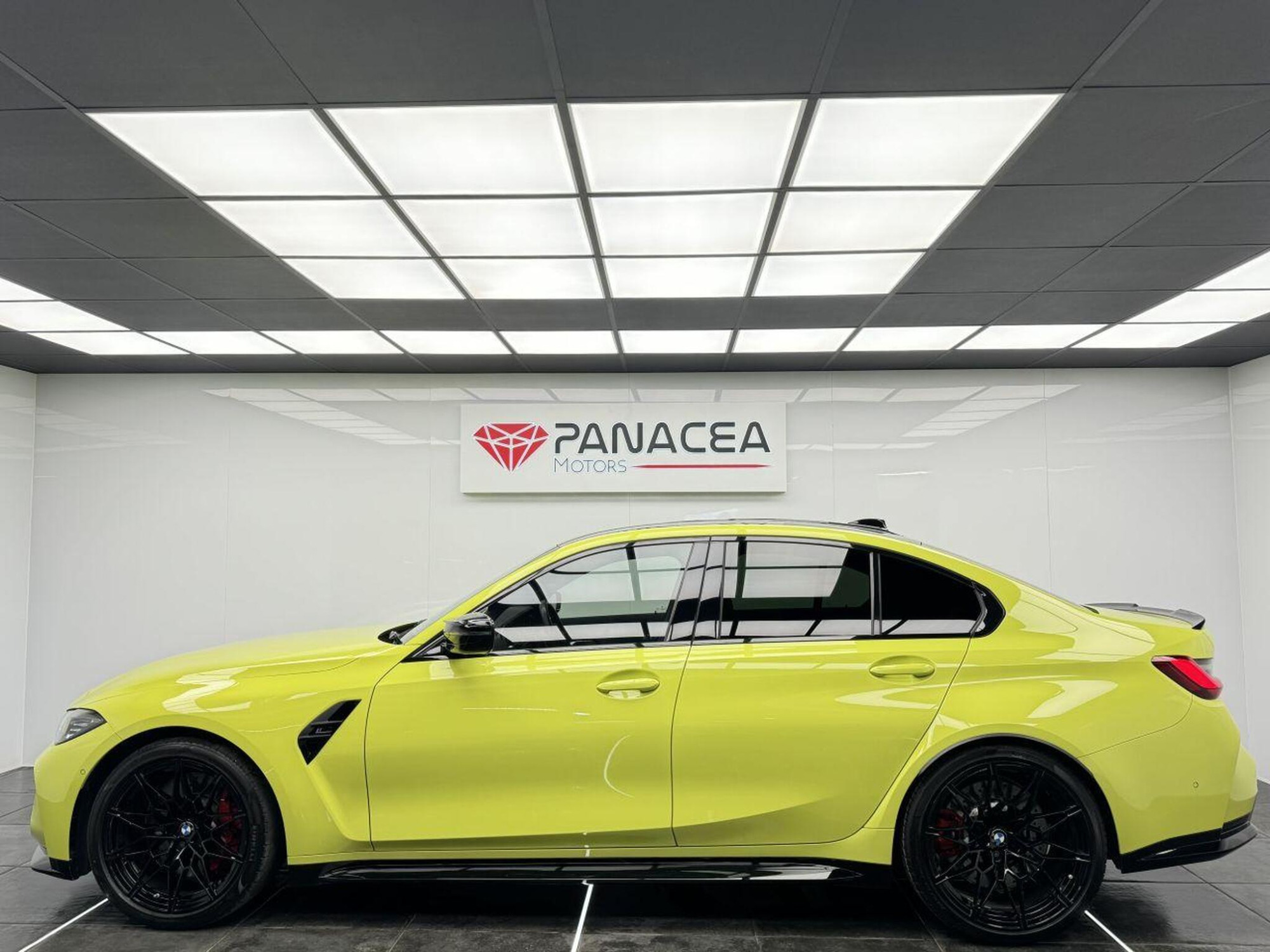 2022 BMW M3 image 9