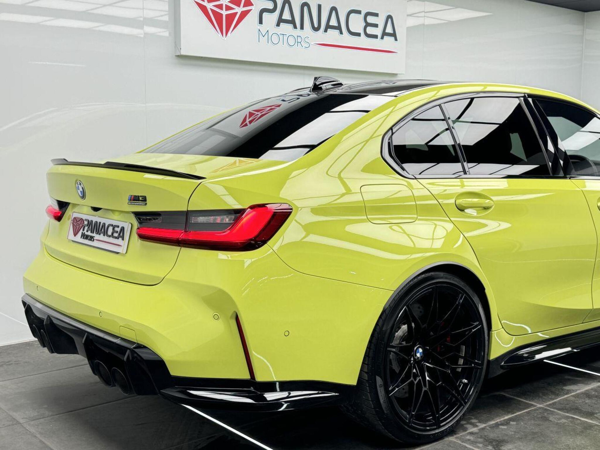 2022 BMW M3 image 2