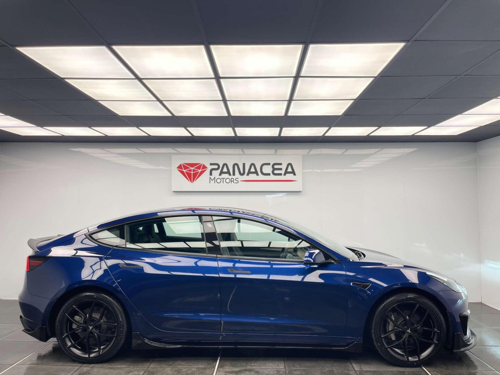 2021 Tesla Model 3 image 2