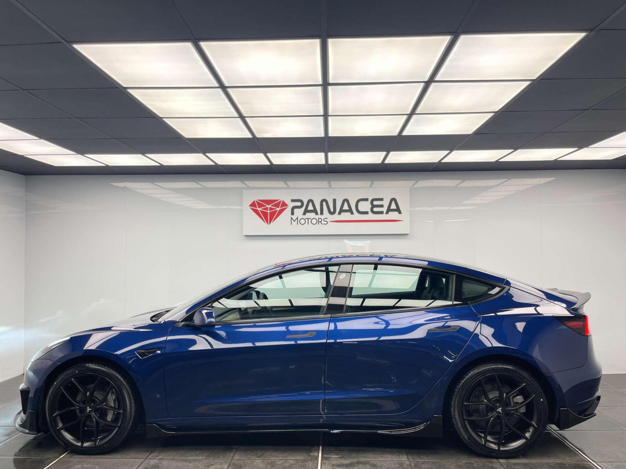 2021 Tesla Model 3 image 28