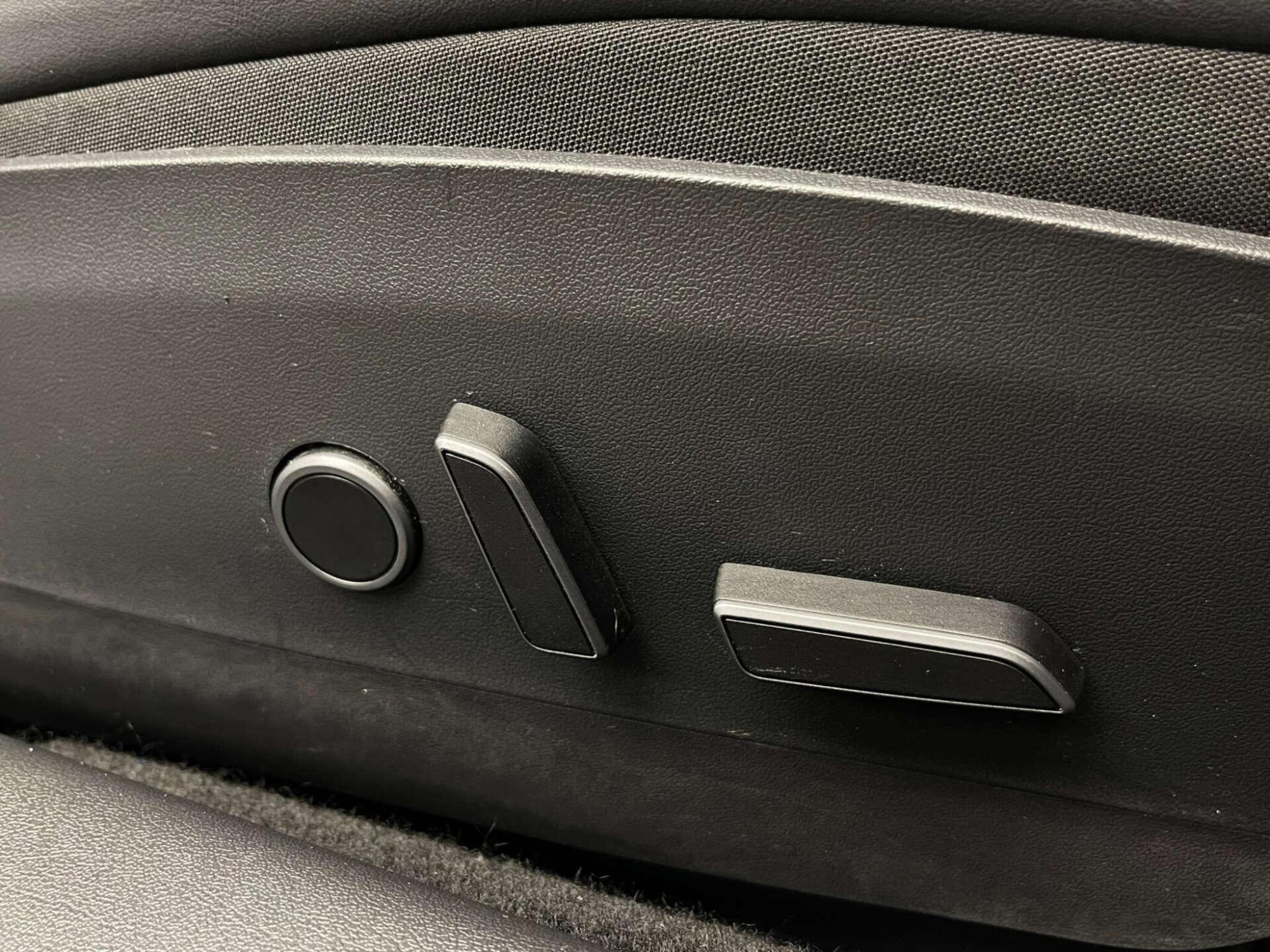 2021 Tesla Model 3 image 13