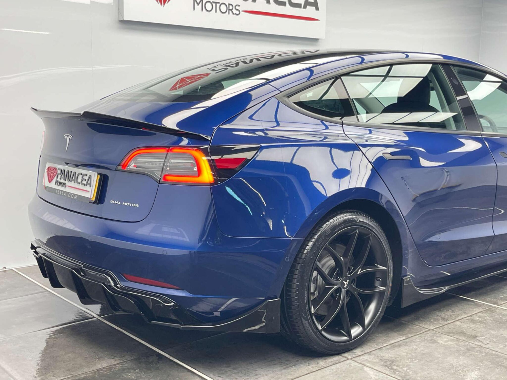 2021 Tesla Model 3 image 9