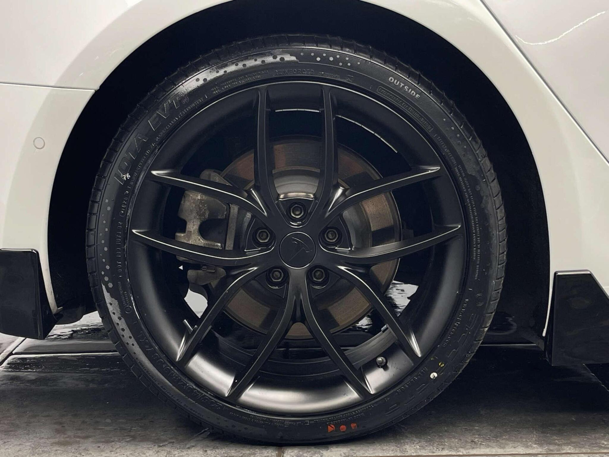 2020 Tesla Model 3 image 26