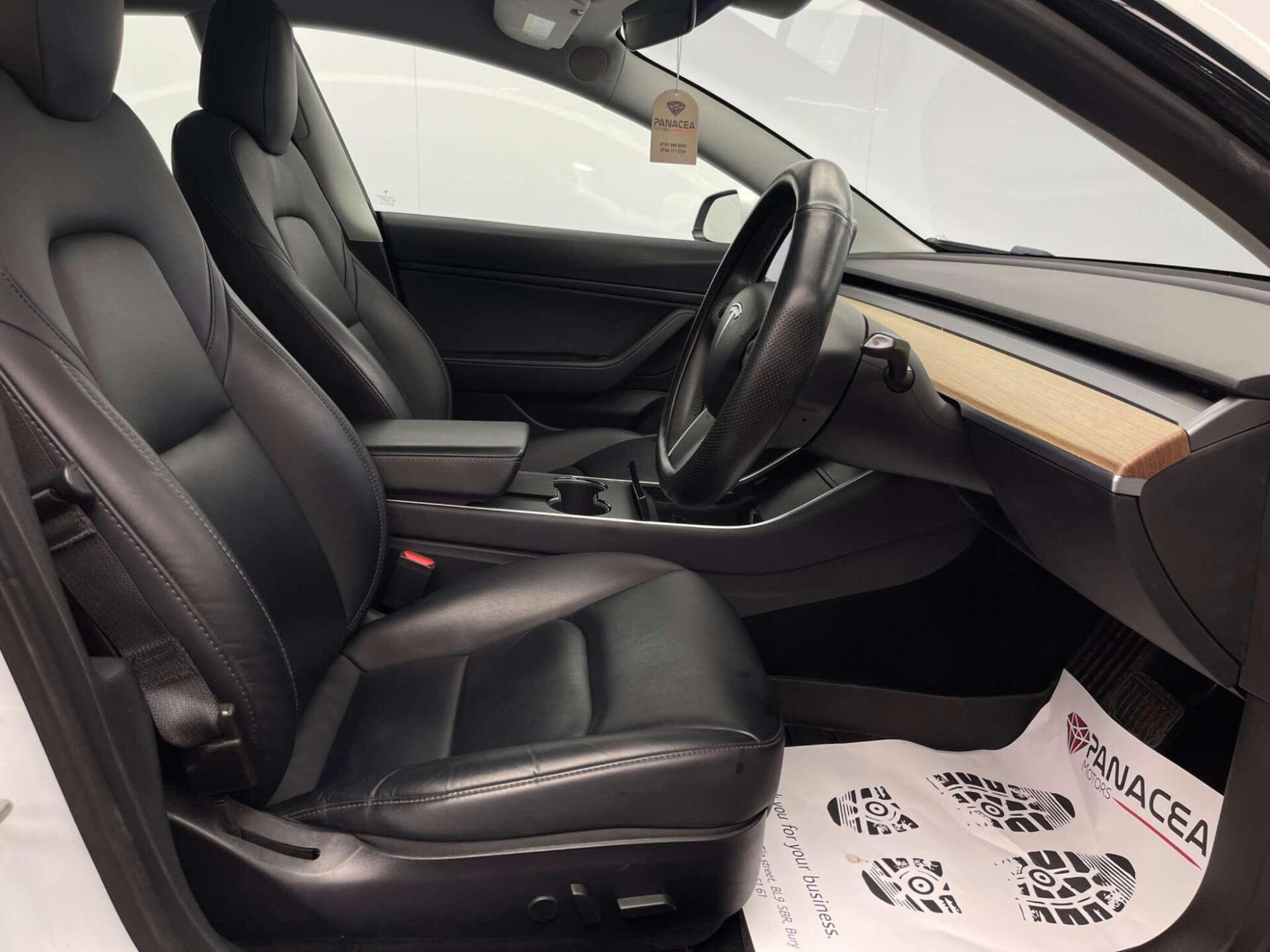 2020 Tesla Model 3 image 12