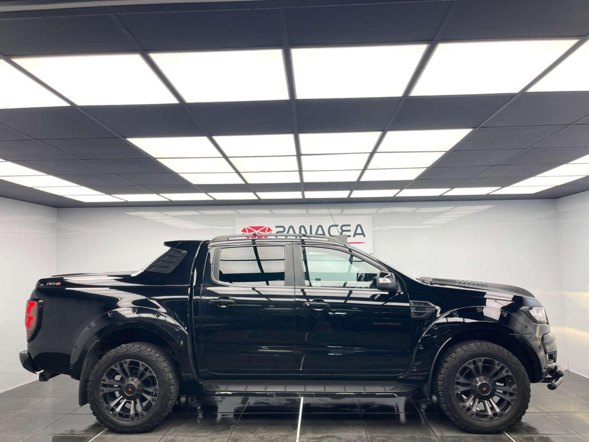 2018 Ford RANGER image 2