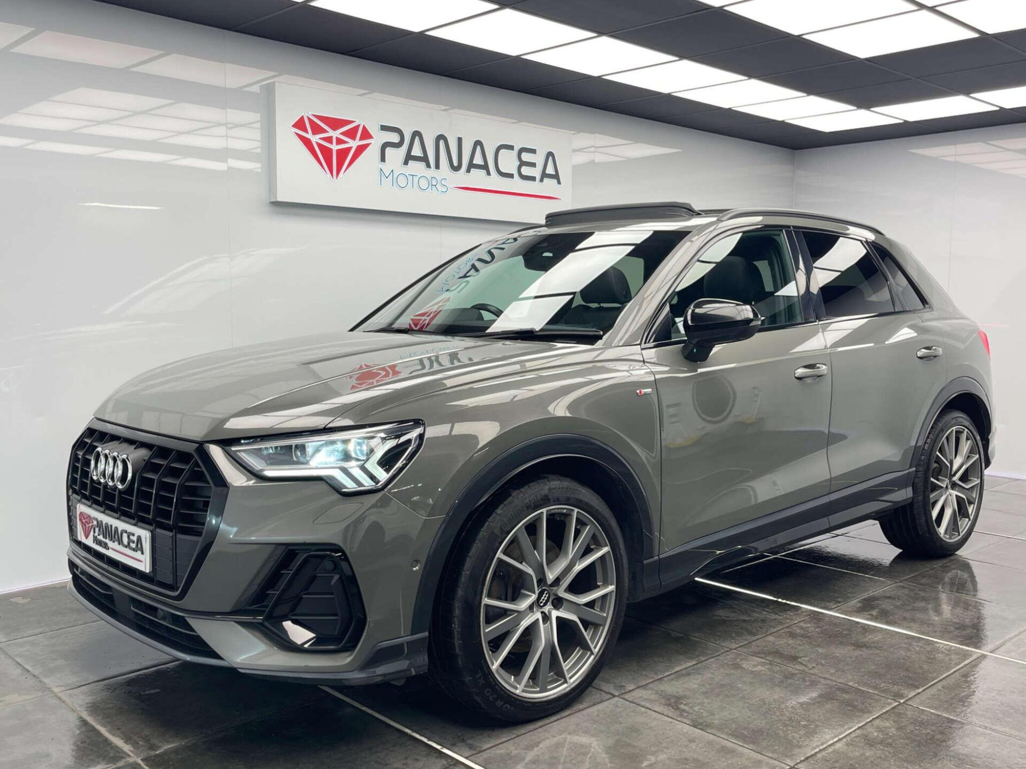 2020 Audi Q3 image 36