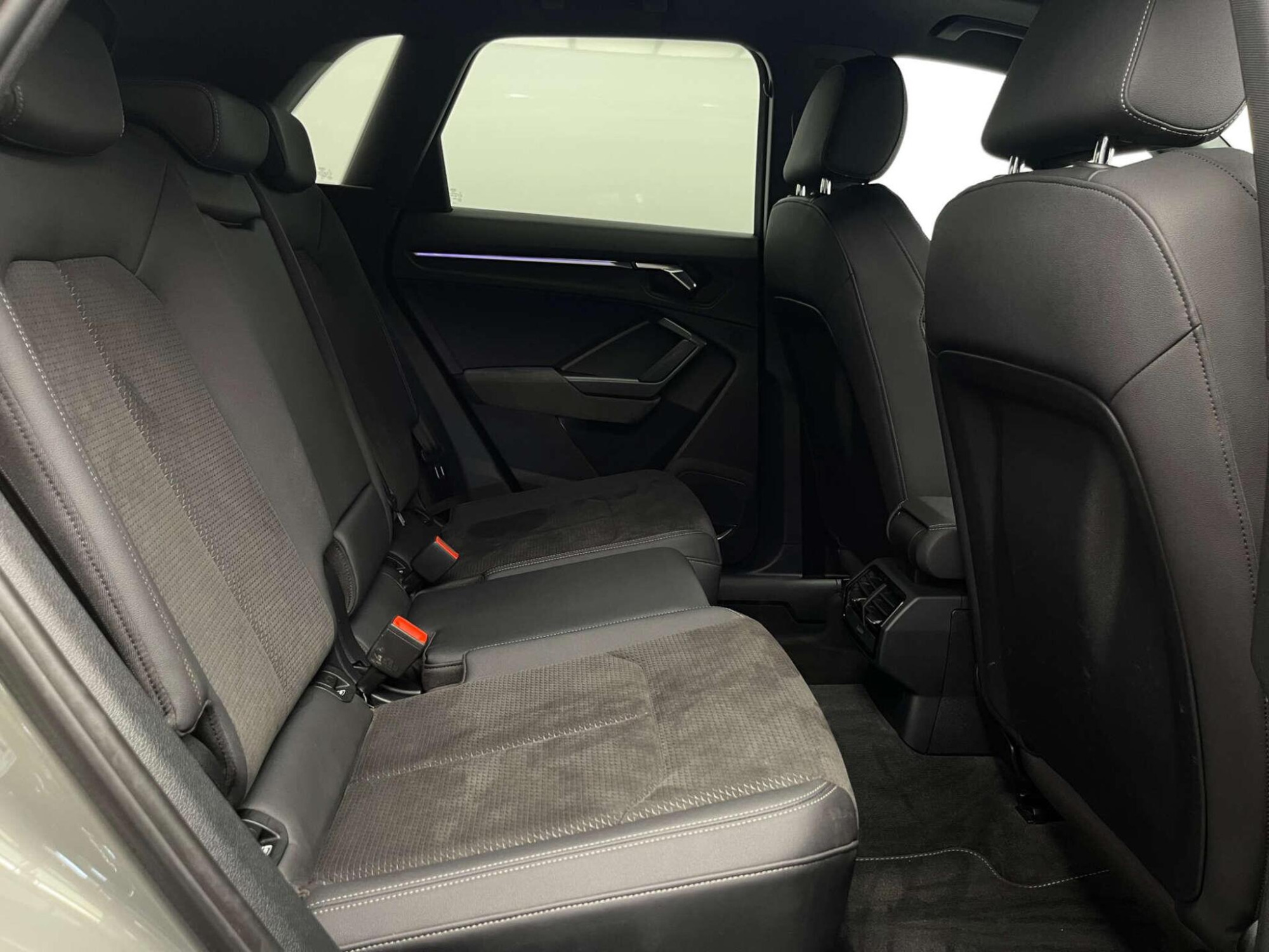 2020 Audi Q3 image 28
