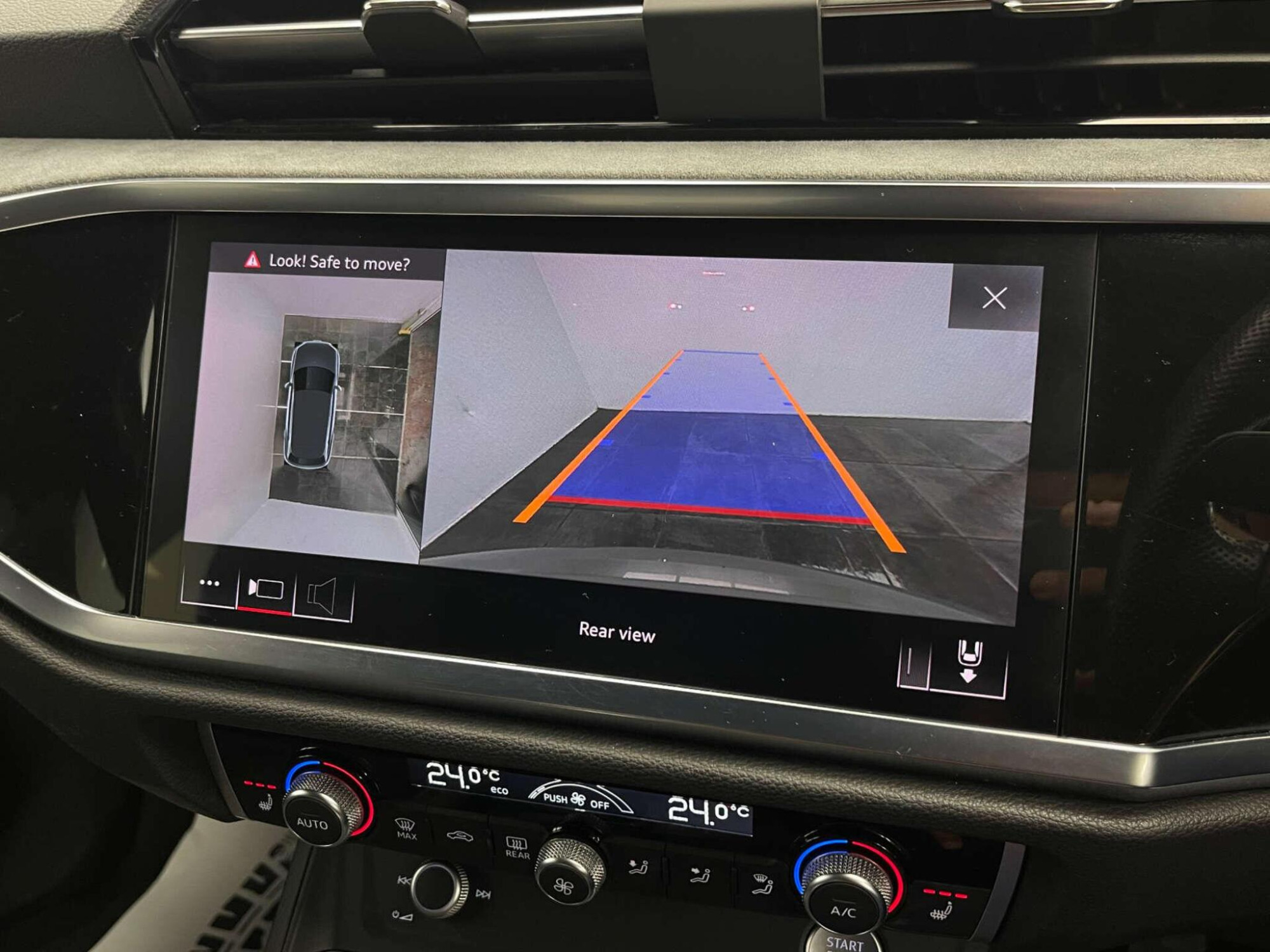 2020 Audi Q3 image 24