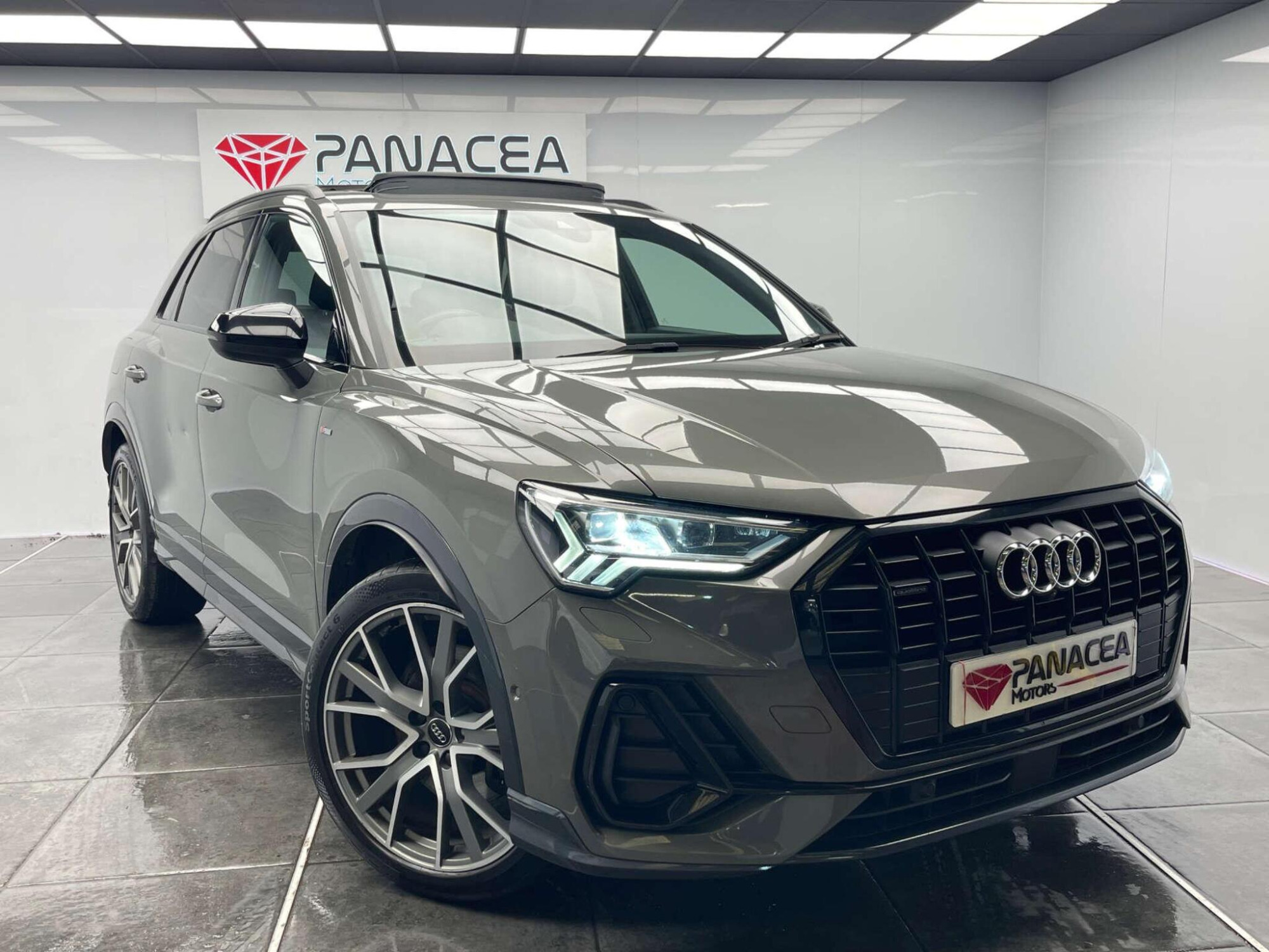 2020 Audi Q3 image 10