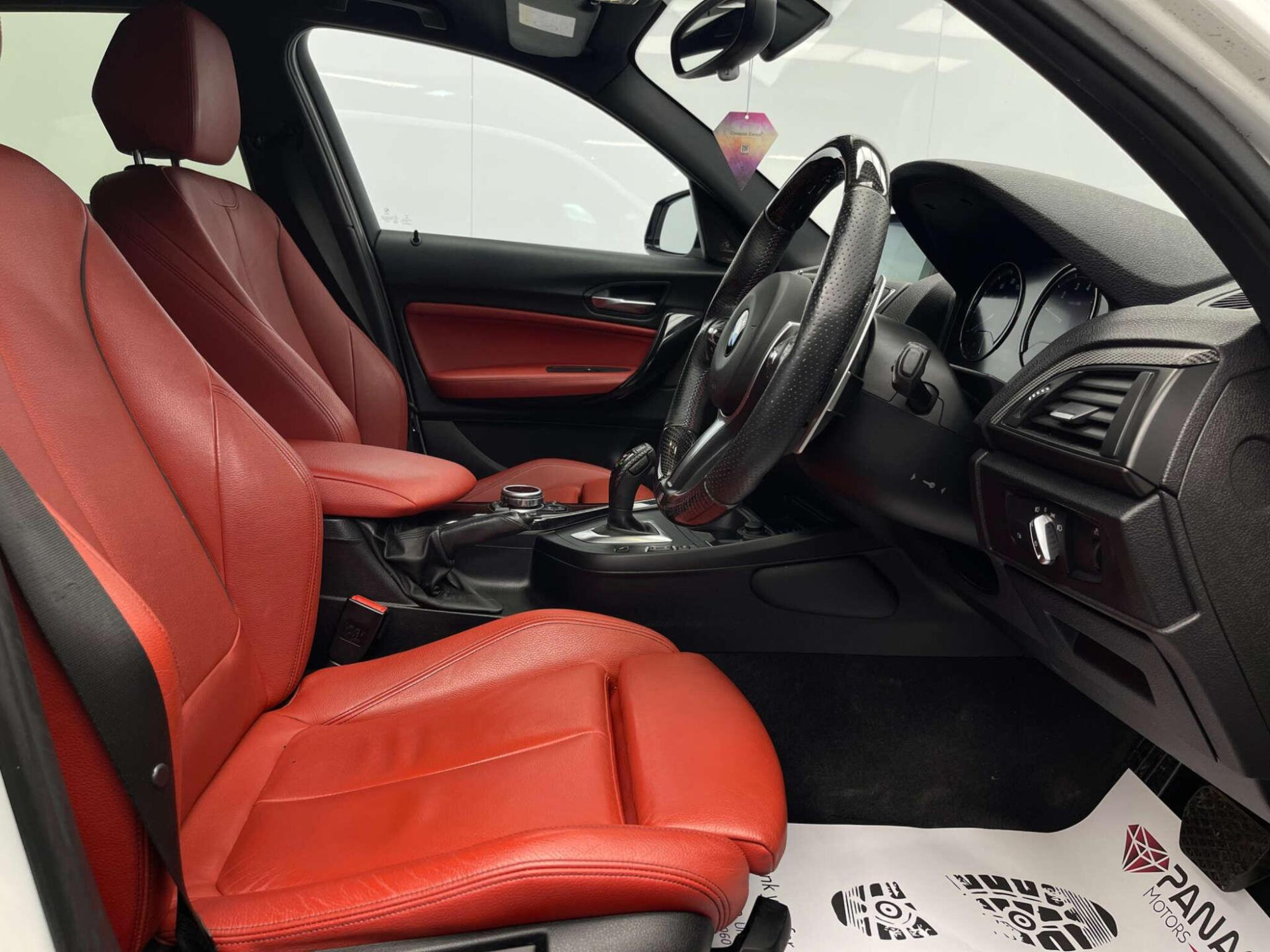 2015 BMW 1 SERIES image 10