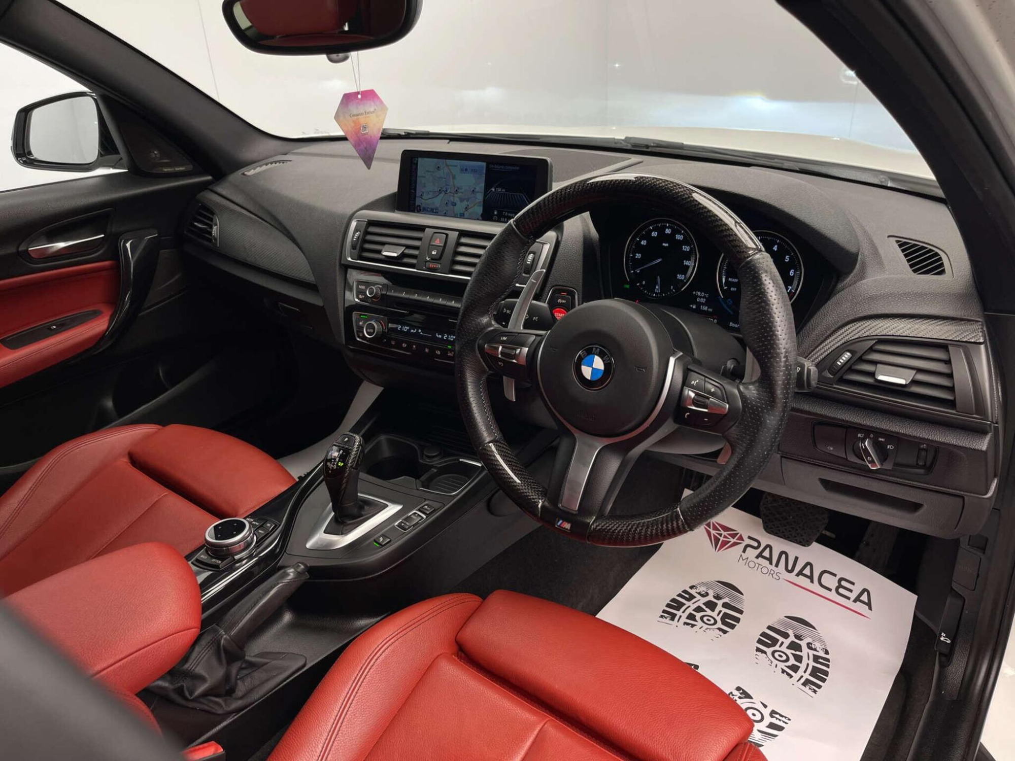 2015 BMW 1 SERIES image 11
